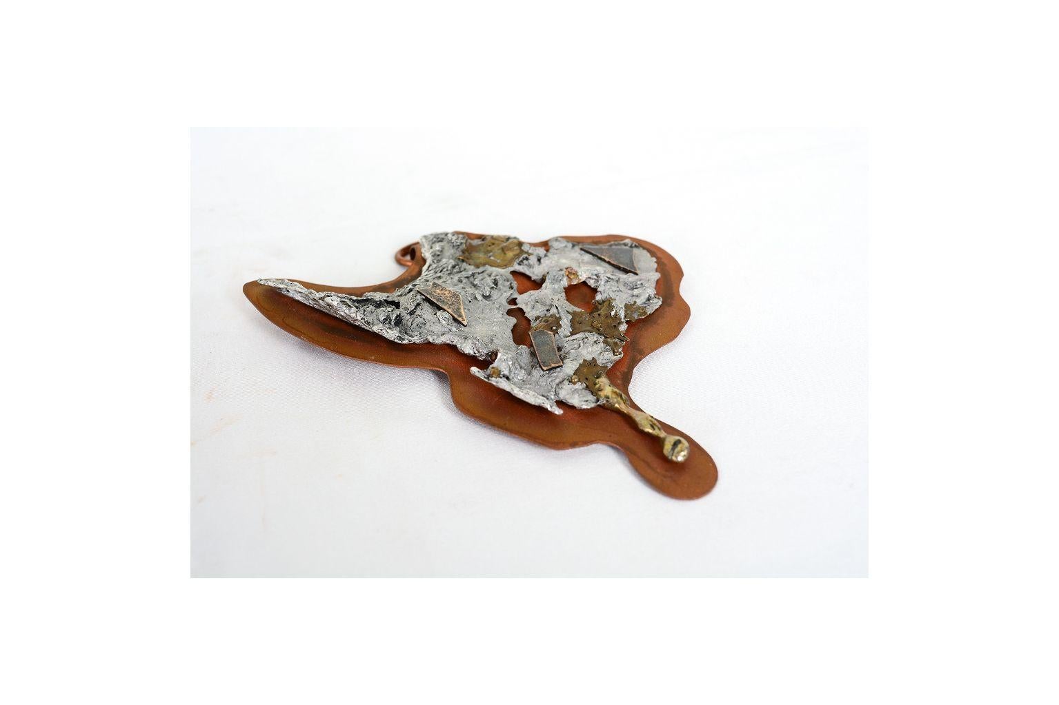 Mid-Century Modern 1970s Abstract Brass Pendant Style of Pal Kepenyes For Sale