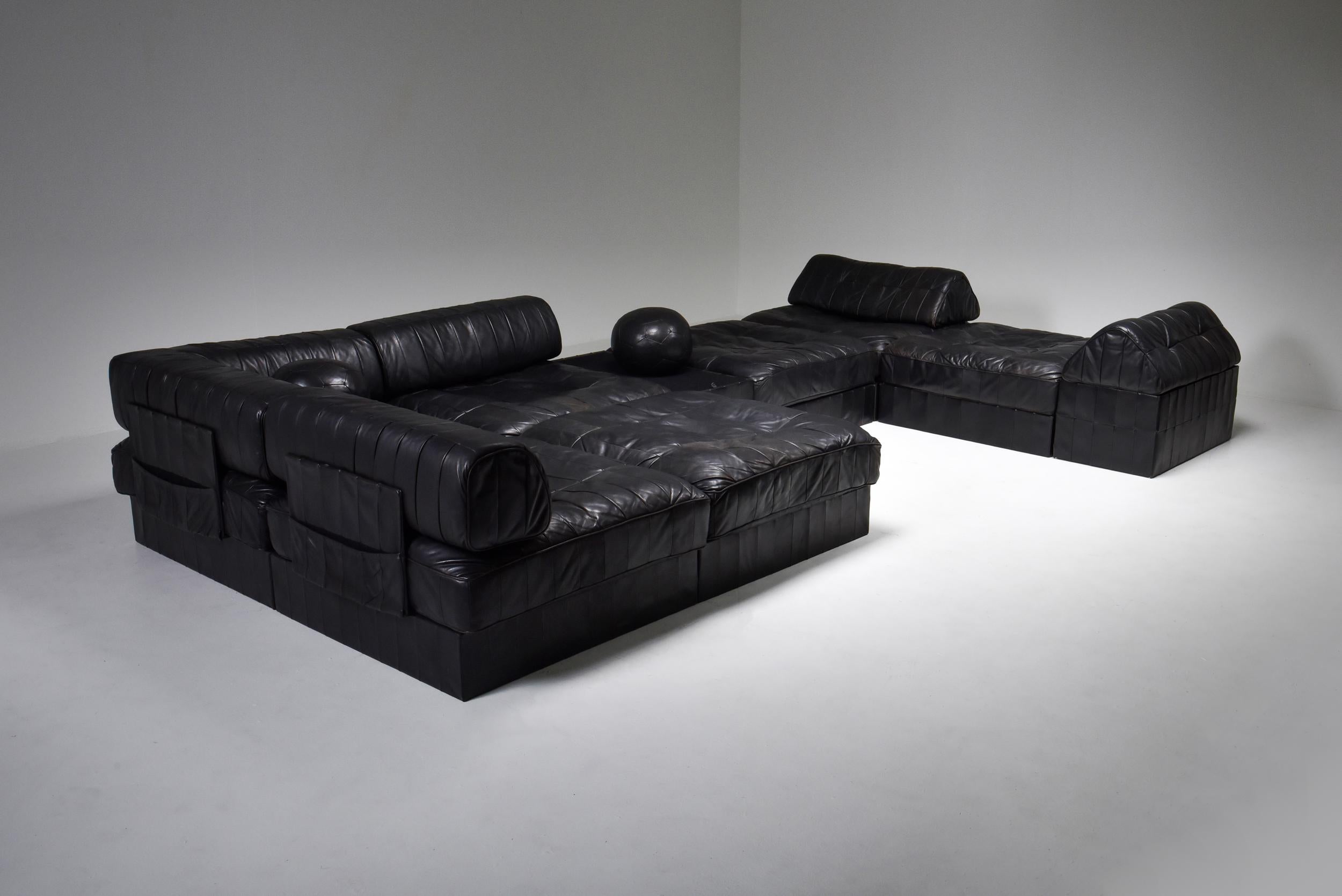Mid-Century Modern De Sede Modular and Sectional Patchwork Sofa in Black Leather 1