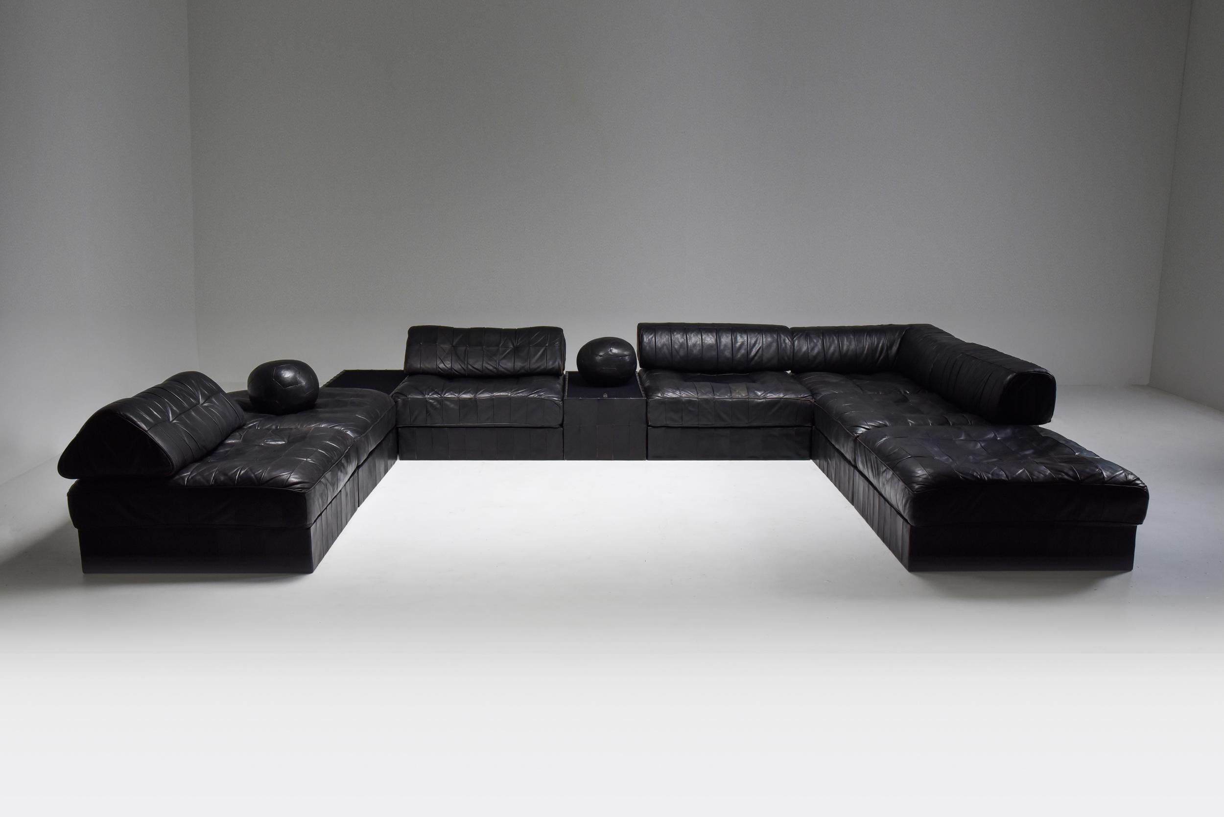 Mid-Century Modern De Sede Modular and Sectional Patchwork Sofa in Black Leather 4