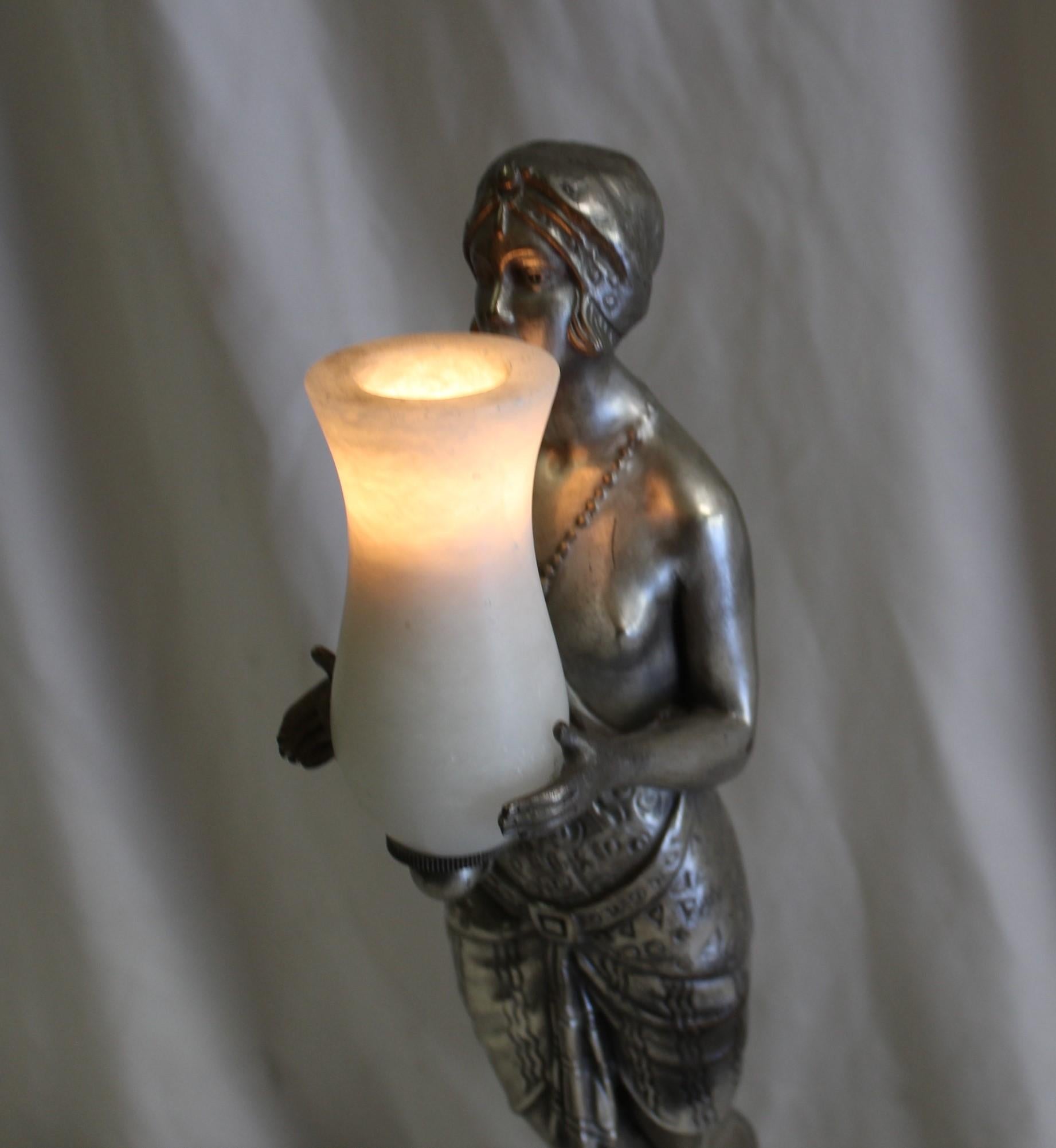 Mid-Century Modern /Deco Lady Lampe  im Angebot 3