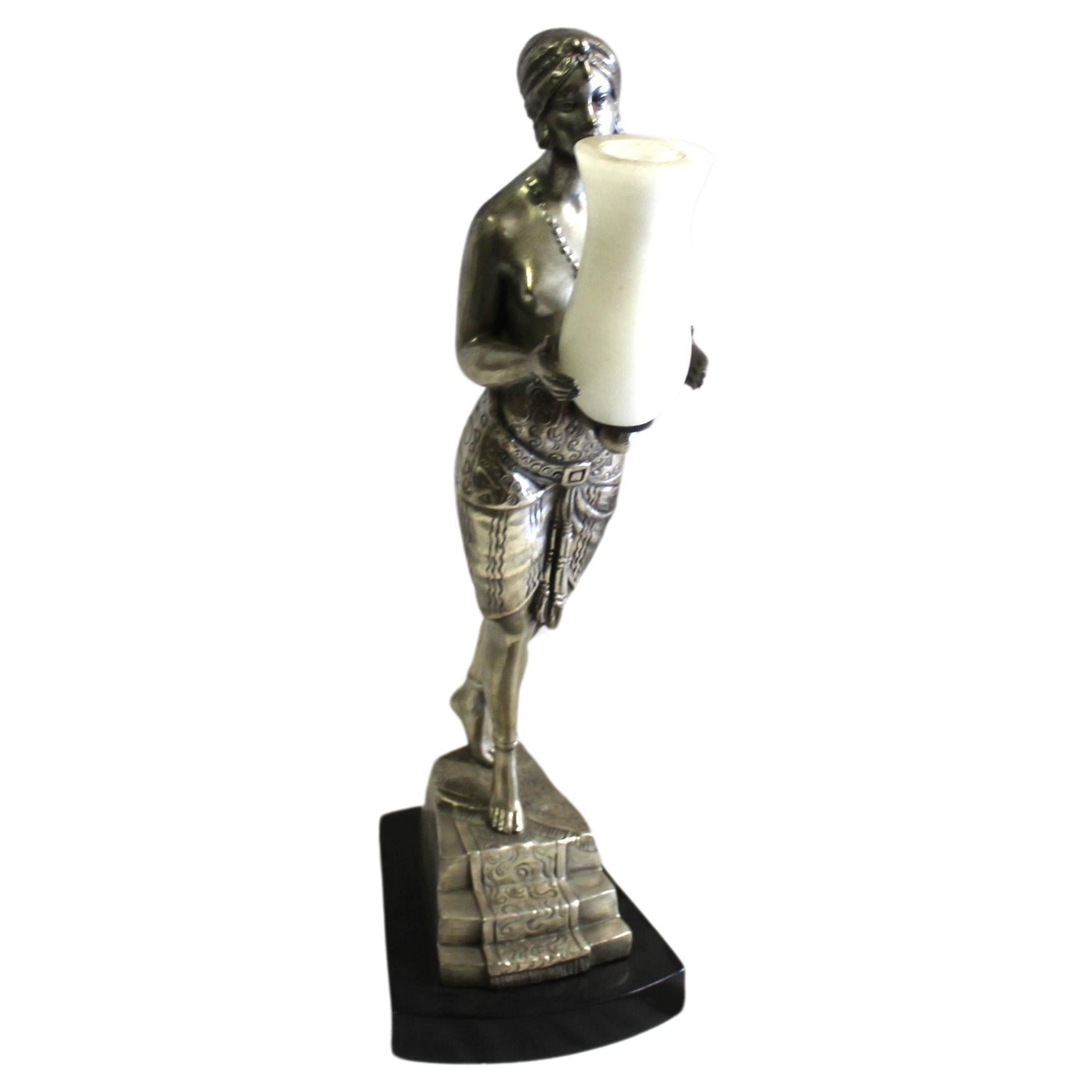 Mid-Century Modern /Deco Lady Lampe