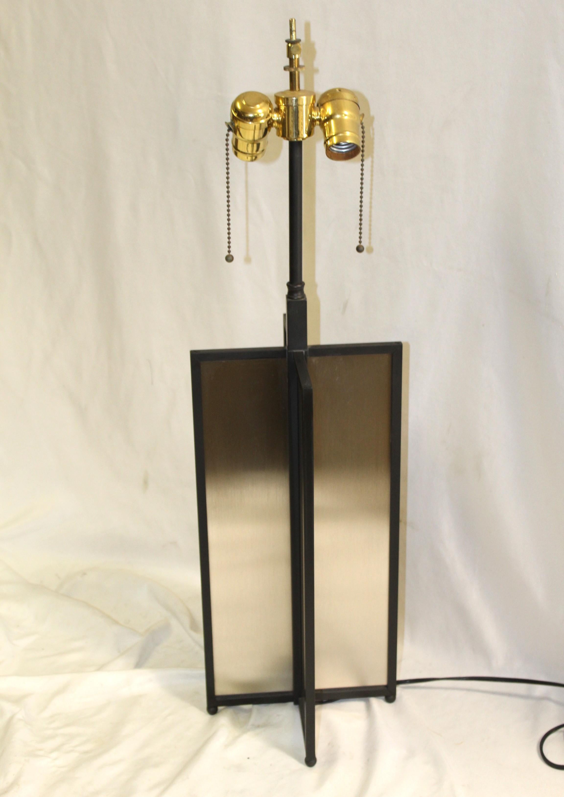 Lampe mi-siècle/moderne/déco  D'après Jean Michel Frank en vente 2