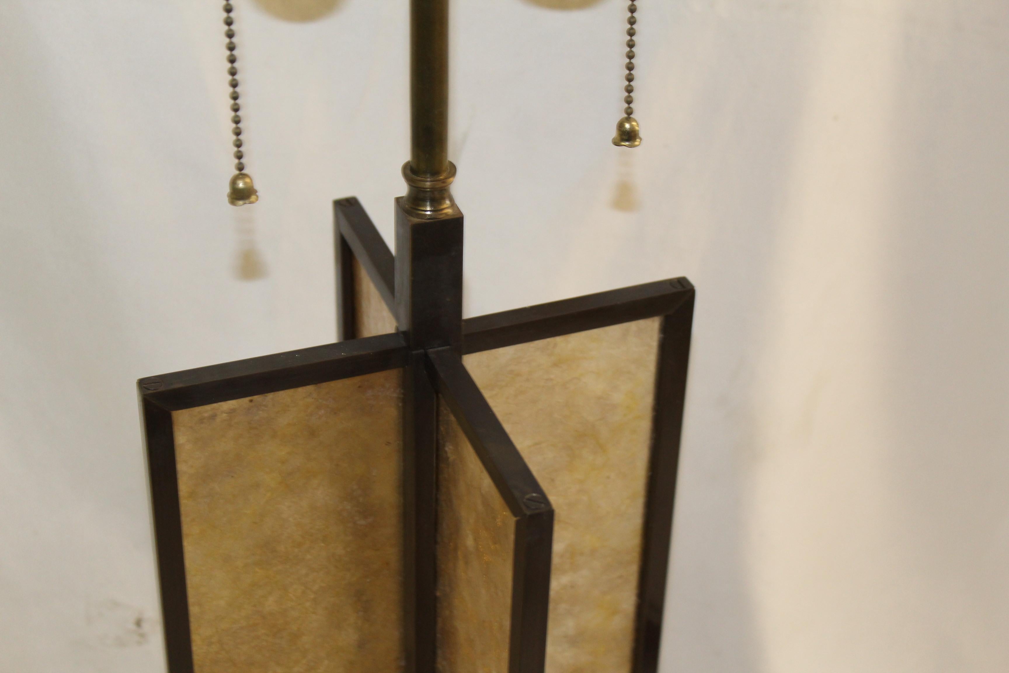 Mid-Century Modern Lampe déco mi-siècle/moderne/déco d'après Jean Michel Frank en vente
