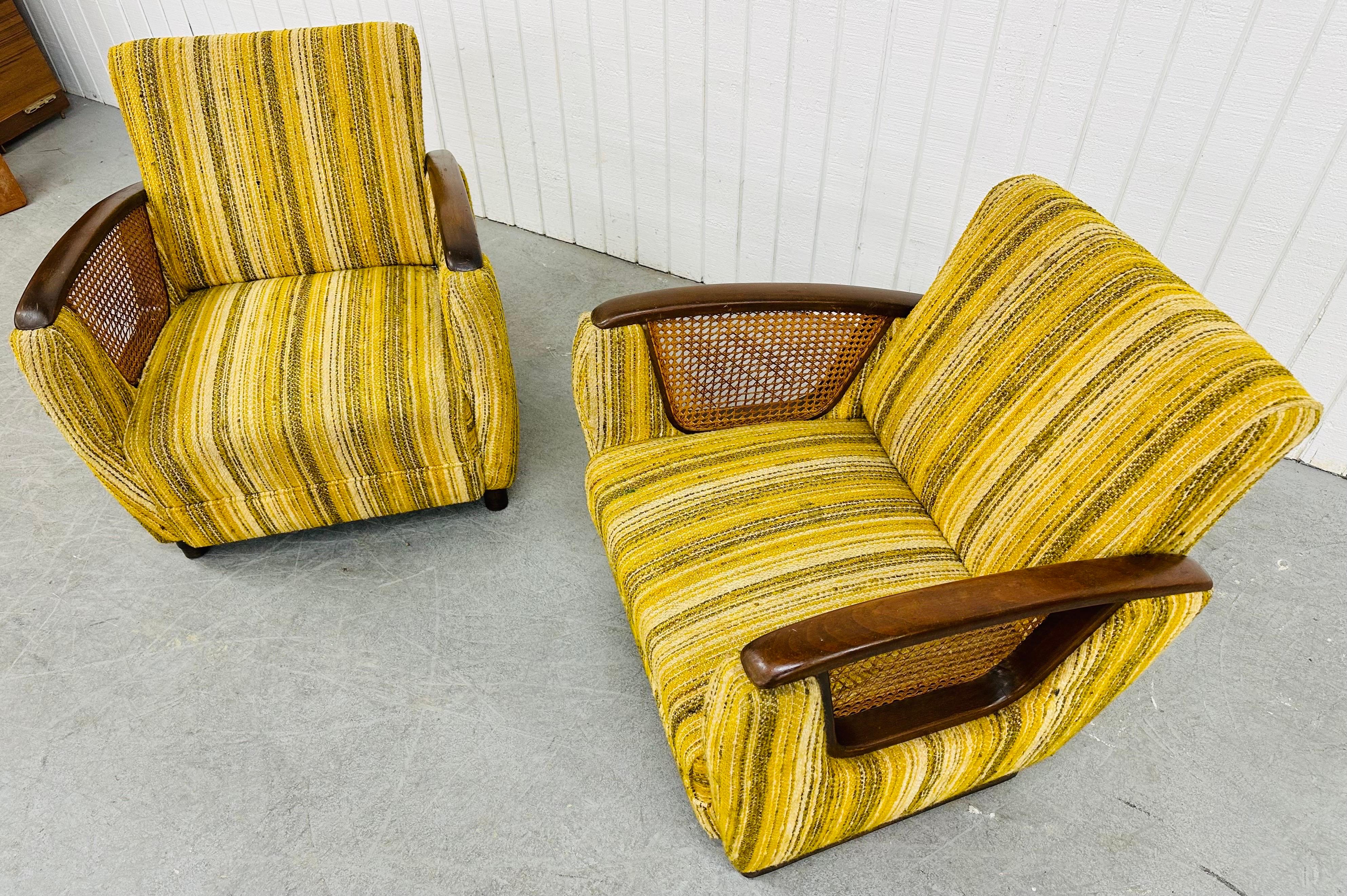 Mid-Century Modern Deco Style Club Chairs - Set of 2 In Good Condition For Sale In Clarksboro, NJ