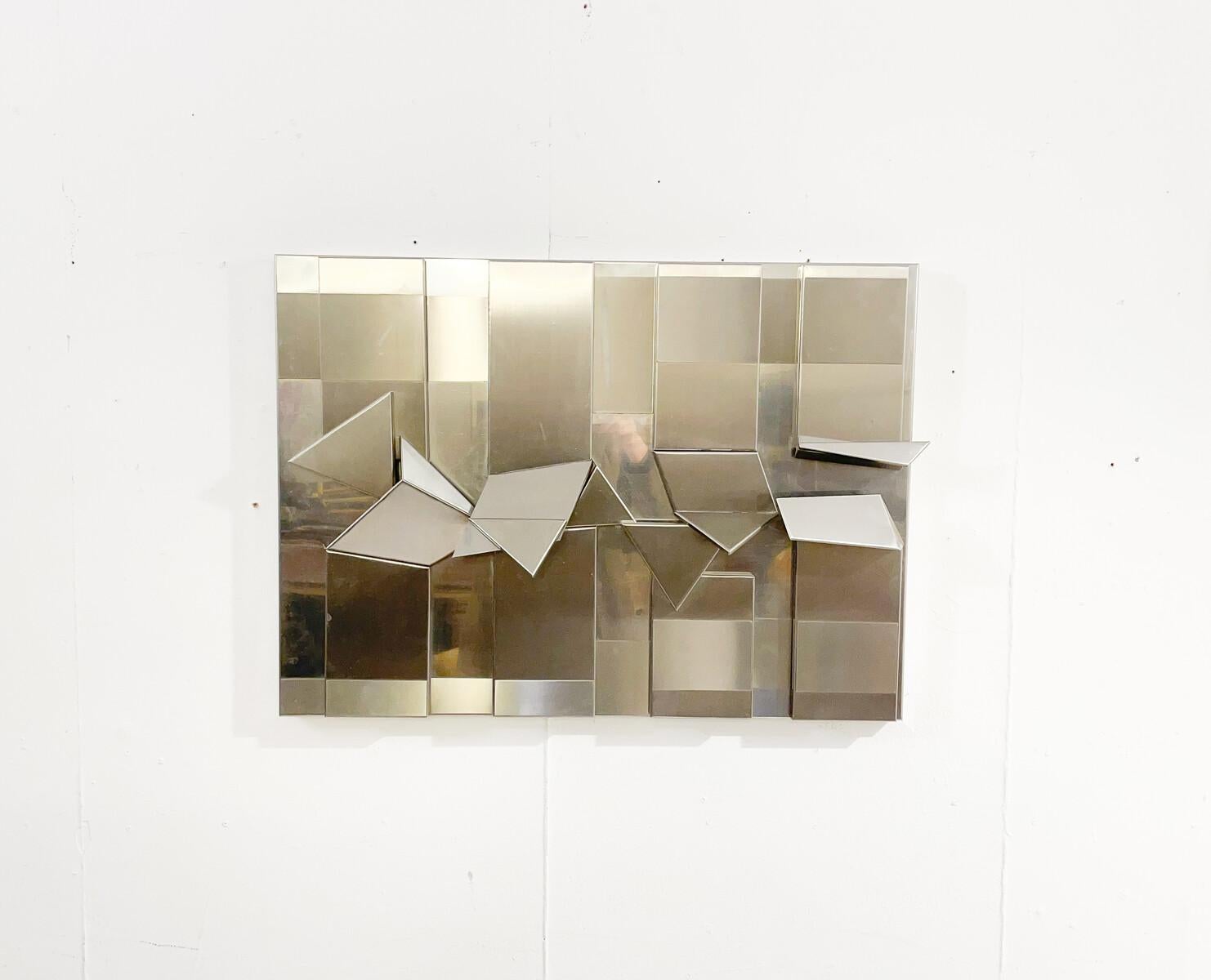 Mid-Century Modern decorative aluminium wall sculpture - Italy 1970s.