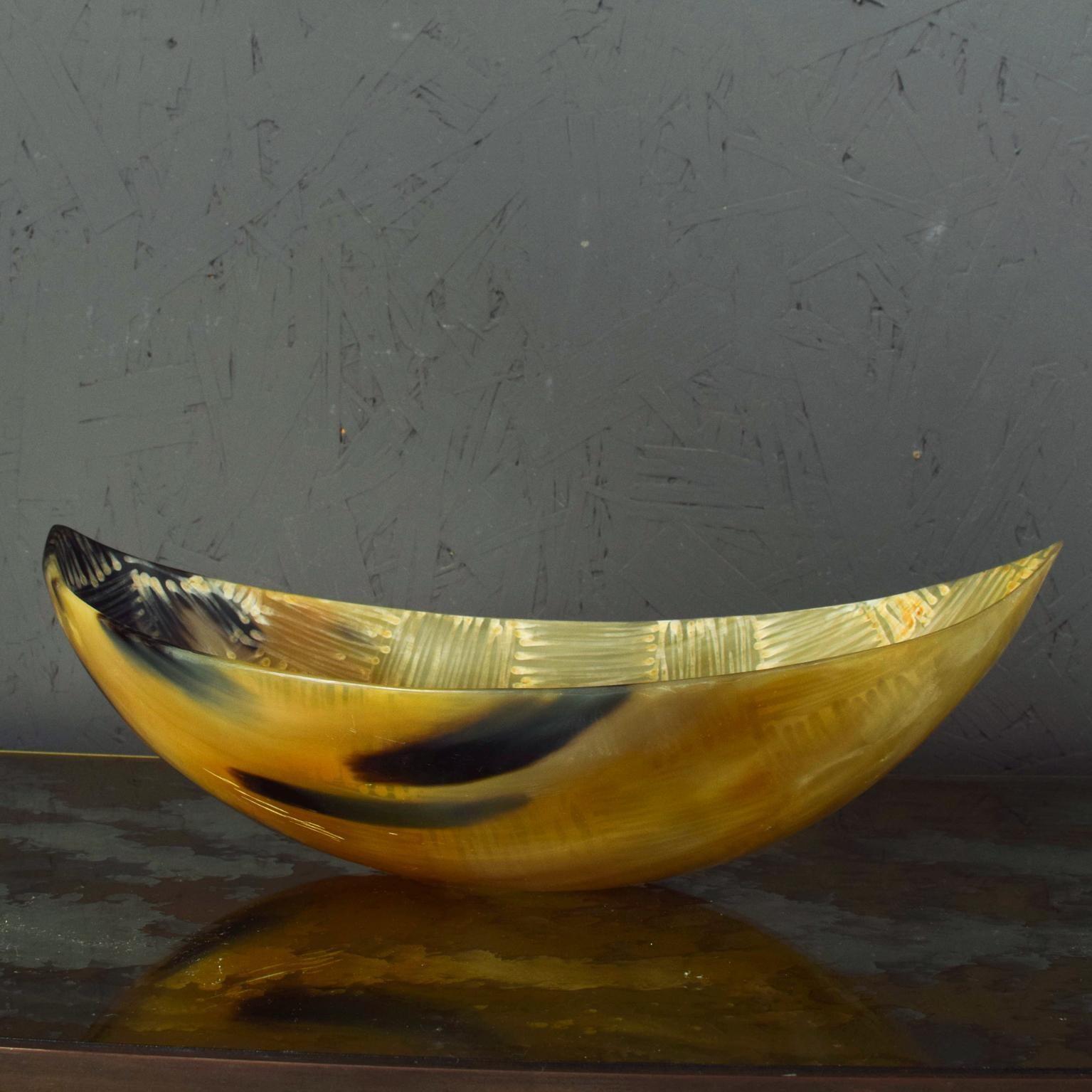 Mid-Century Modern Decorative Buffalo Cow Horn Bowl 4