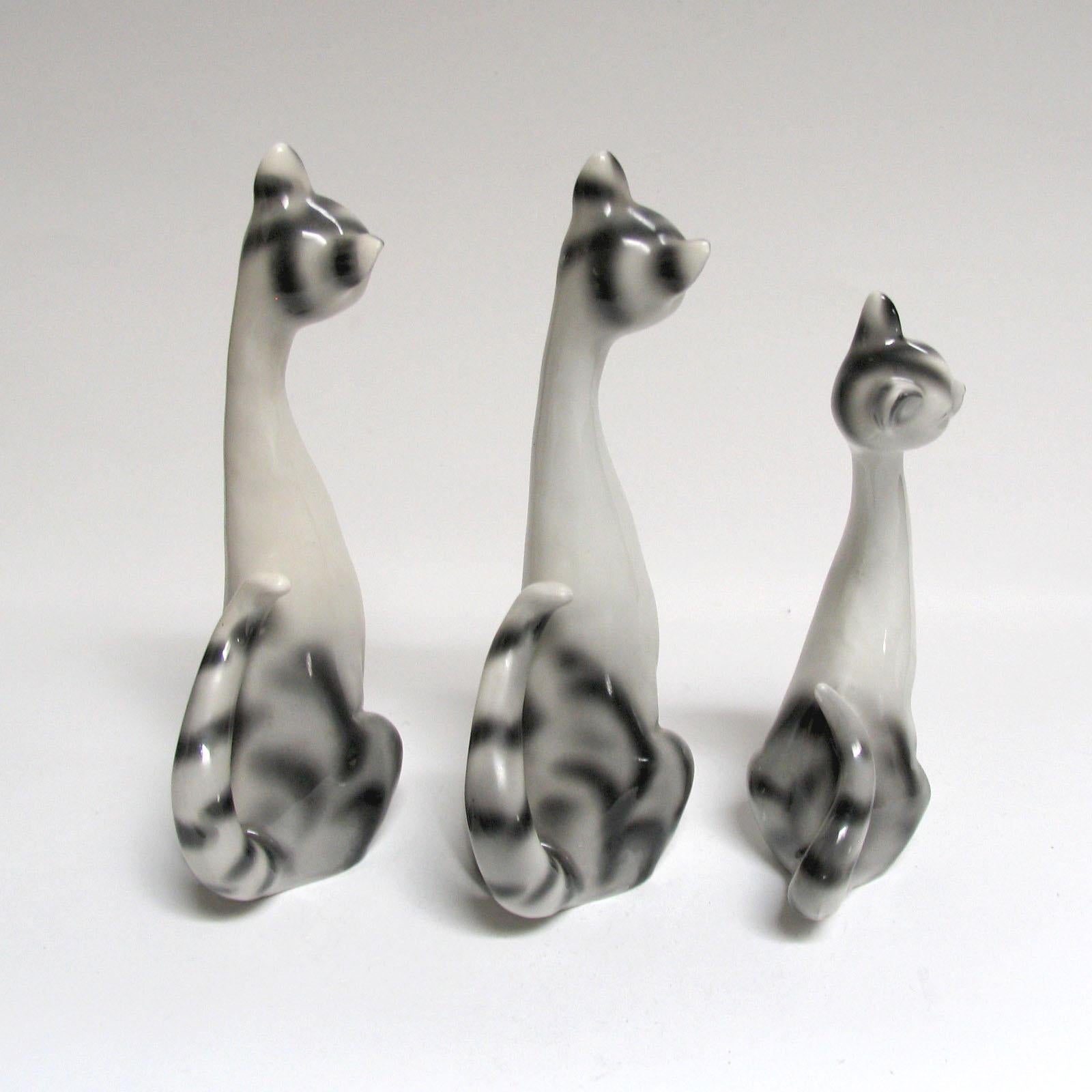 vintage ceramic cats