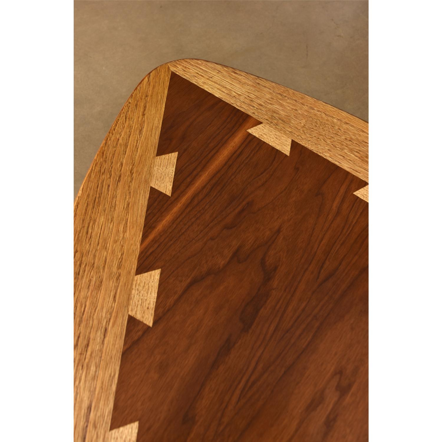 American Mid-Century Modern Decorative Dovetail Lane Acclaim Guitar Pick Side Table