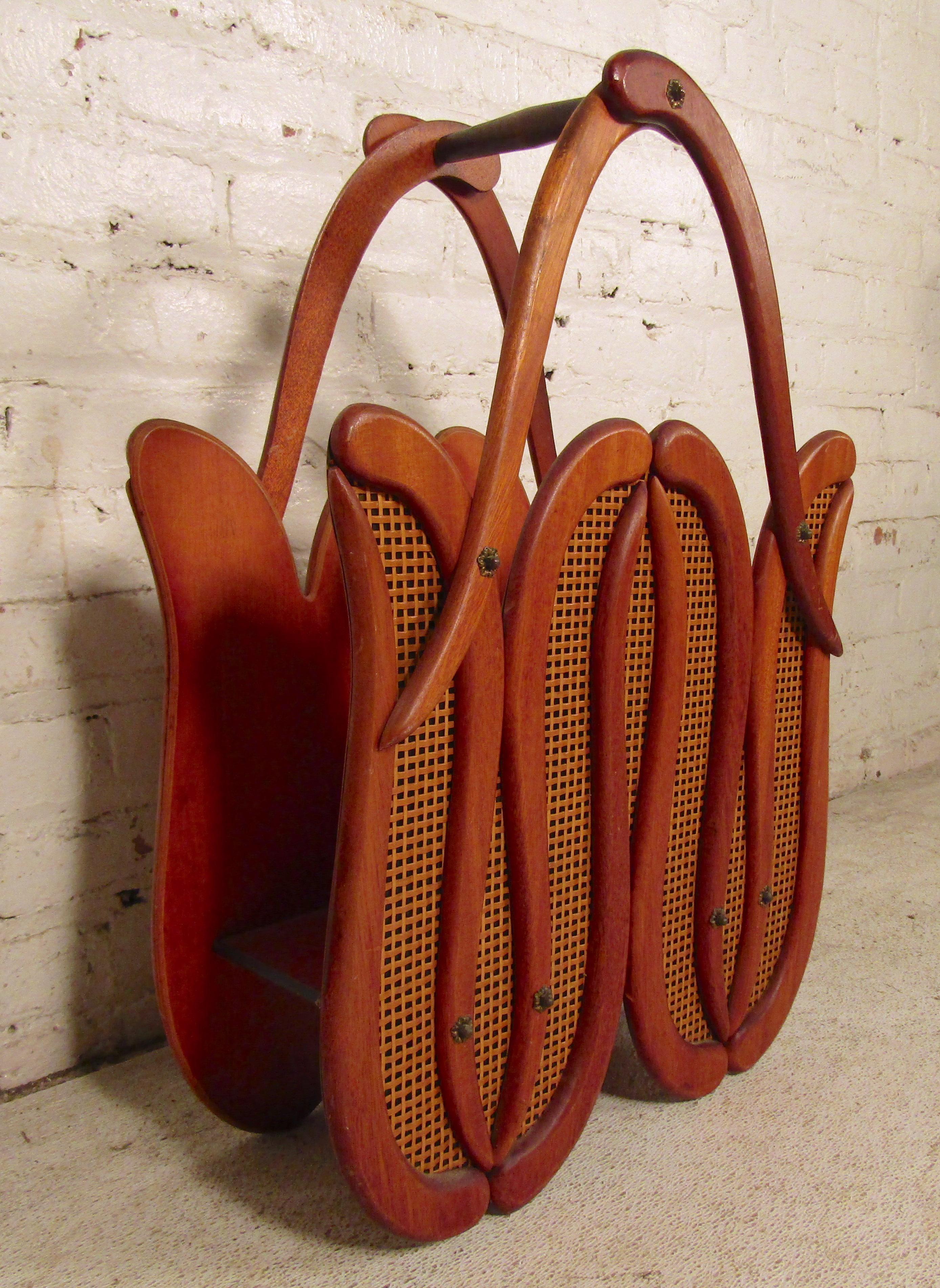 Vintage modern magazine rack with wicker front. 
(Please confirm item location - NY or NJ - with dealer).
  