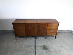 Mid Century Modern Delineator Dresser by Paul McCobb for Lane, c1960s