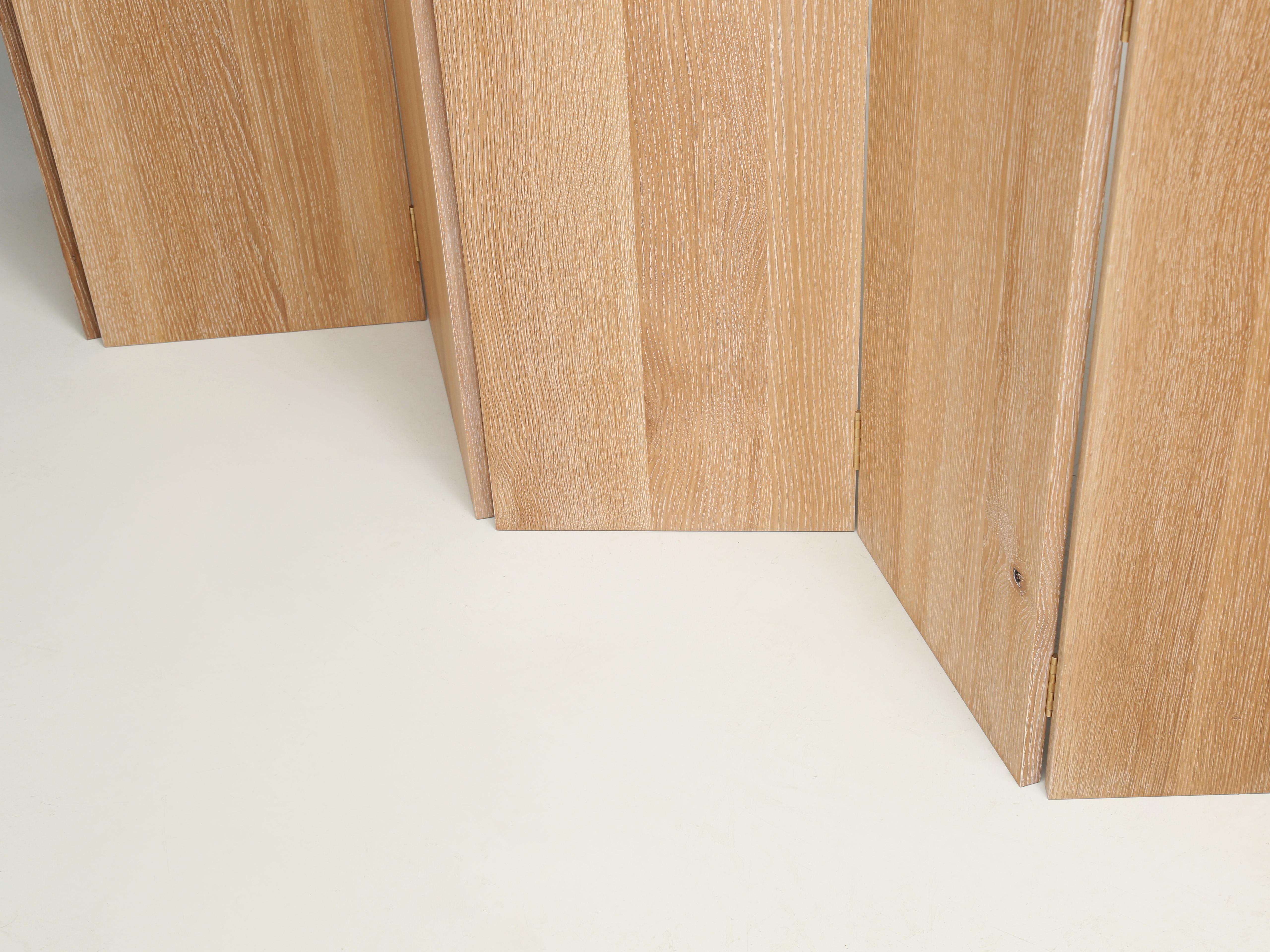 Laiton Paravent au design Modernity Made to Order Rift Cut White Oak Toute taille en vente