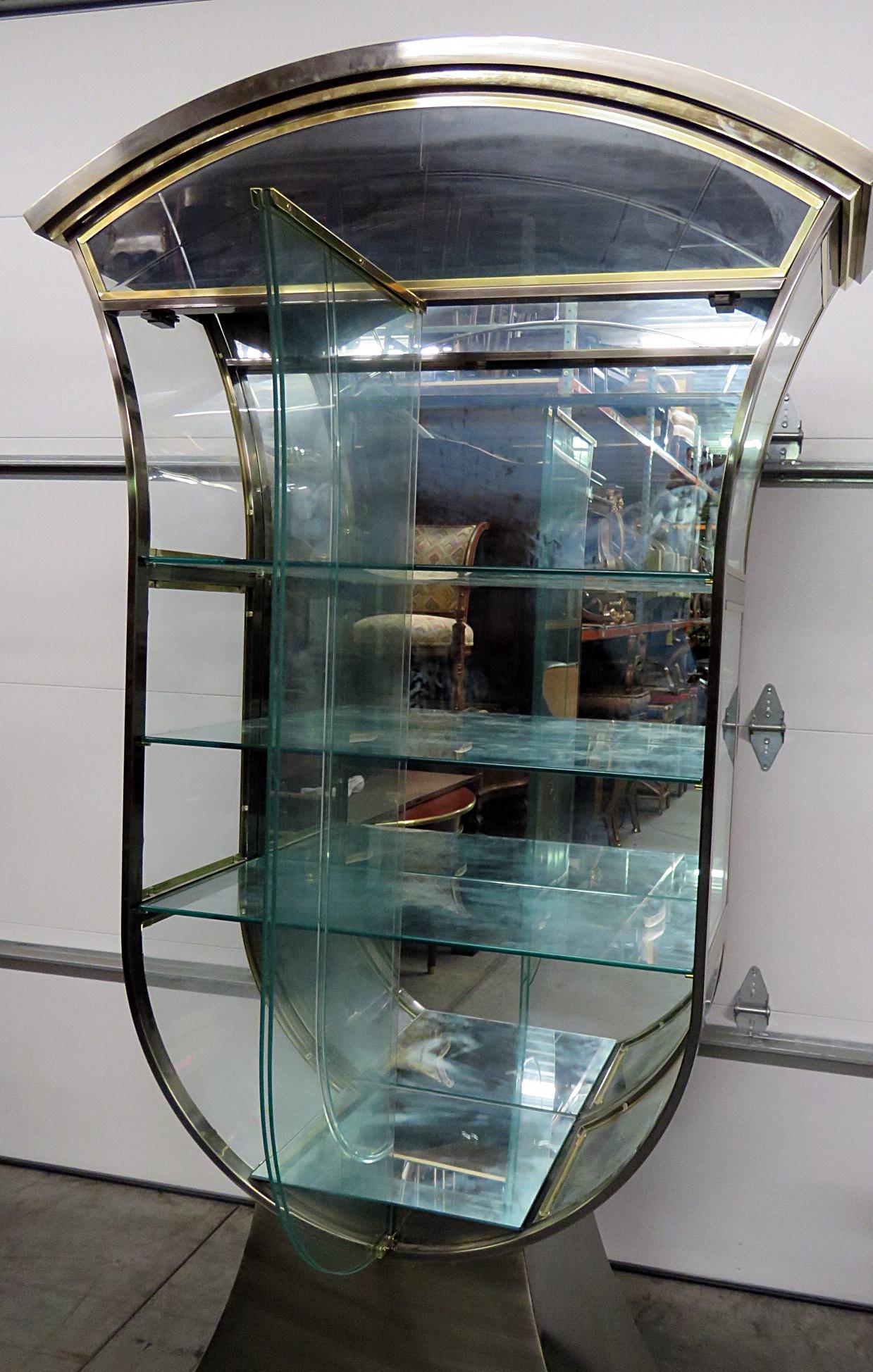Mid-Century Modern Design Institute of America lighted display cabinet with 2 shelves.