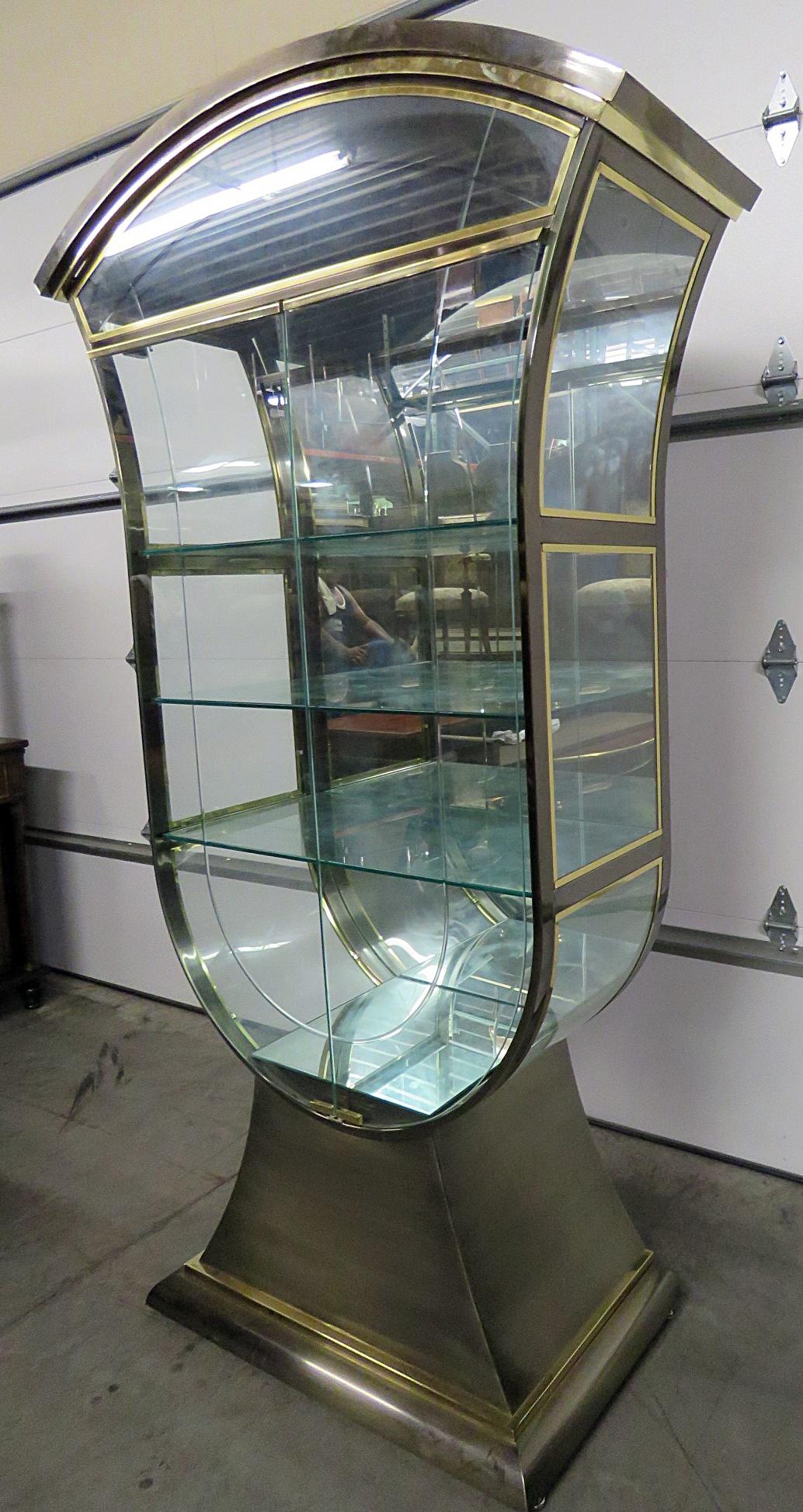 Mid-Century Modern Design Institute of America Display Cabinet 1