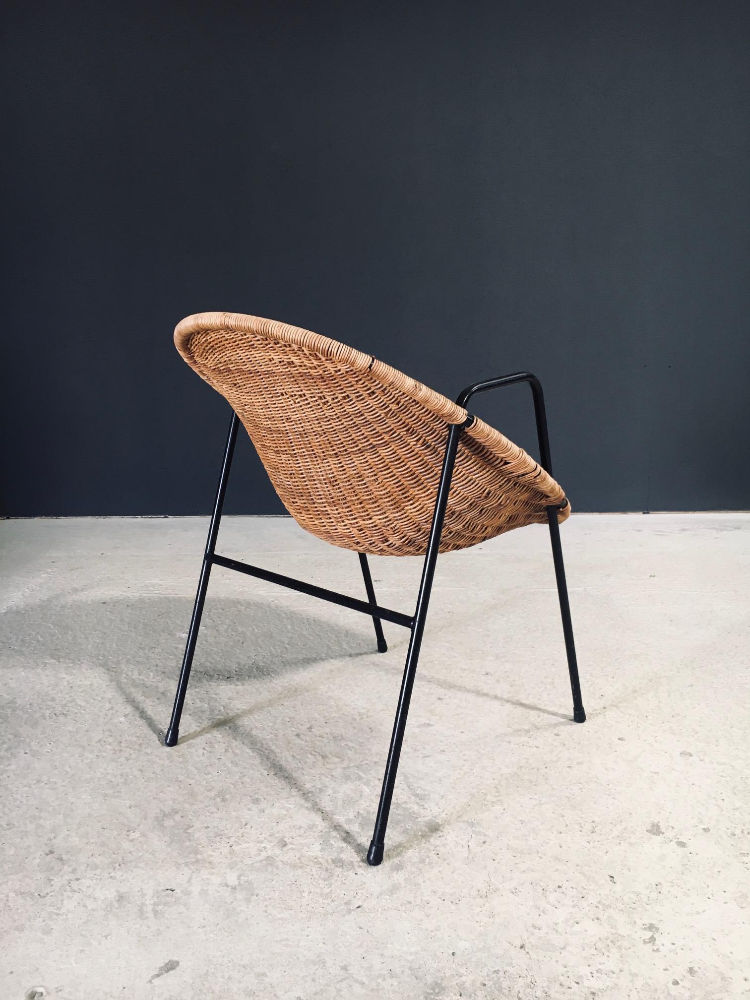 Poltrone in rattan di design della metà del secolo, Francia, anni '50 in vendita 3