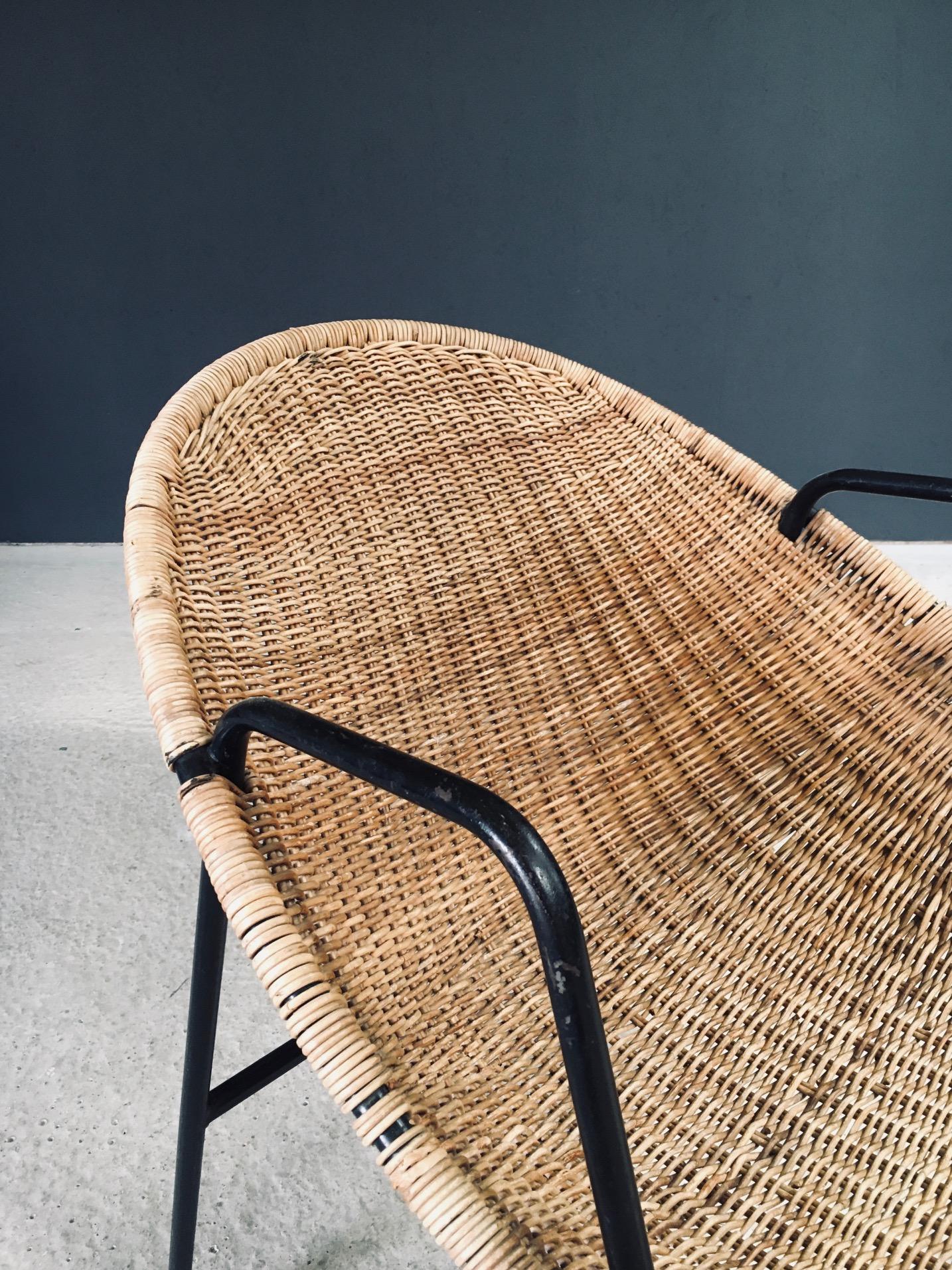 Poltrone in rattan di design della metà del secolo, Francia, anni '50 in vendita 4