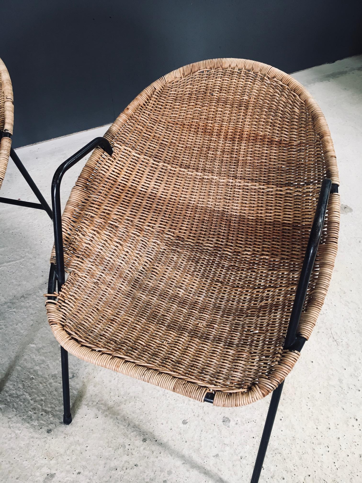 Poltrone in rattan di design della metà del secolo, Francia, anni '50 in vendita 9