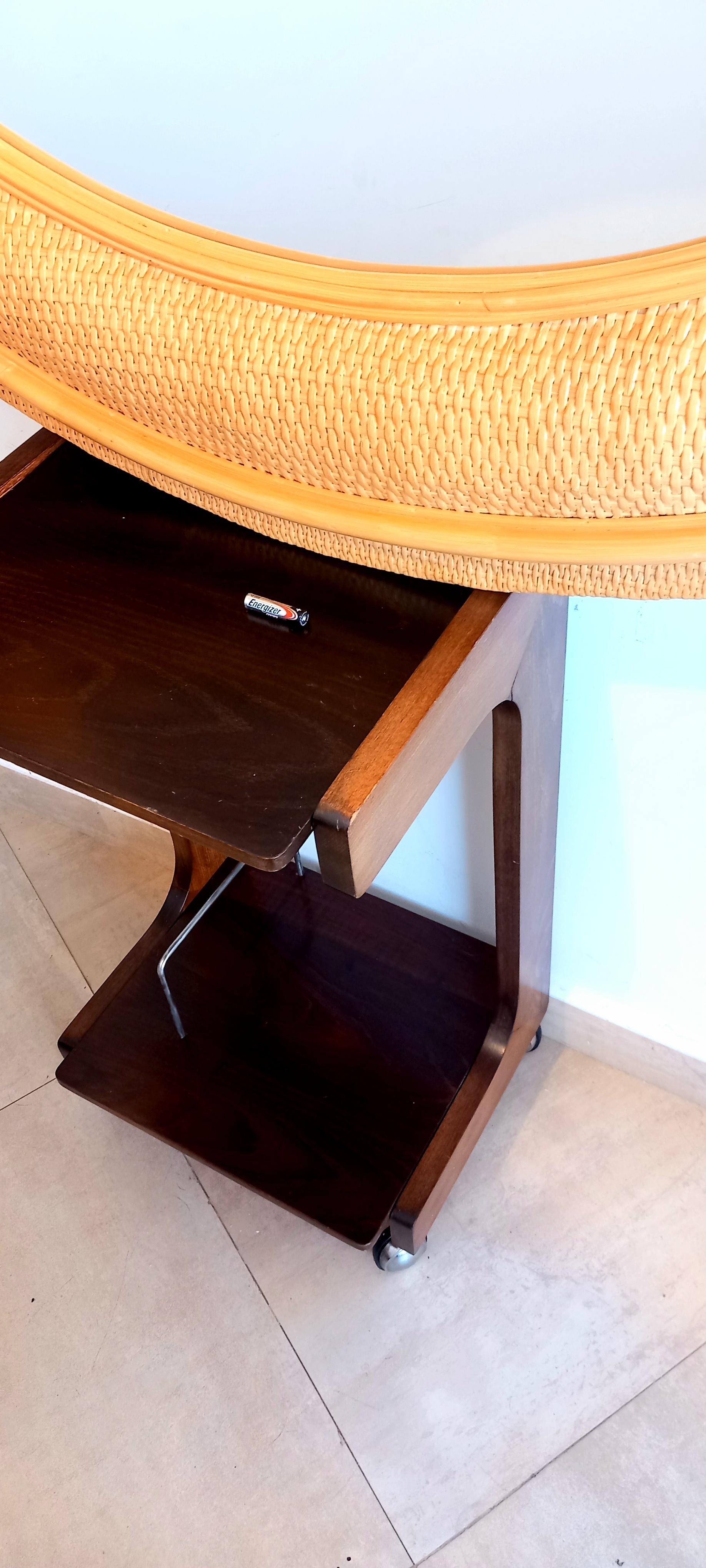  Side or End table Mid-Century Modern  50s to 70s For Sale 3