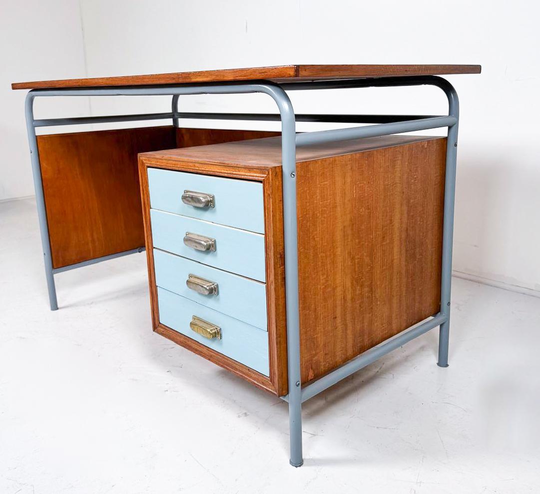 Européen Bureau moderne du milieu du siècle, 1960 en vente