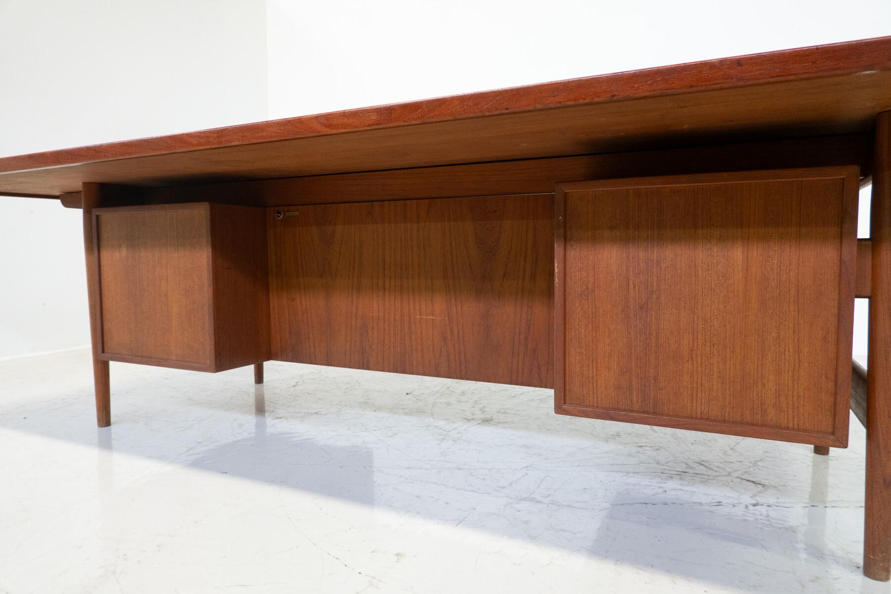 Mid-Century Modern Desk von Arne Vodder, 1960er Jahre im Angebot 1