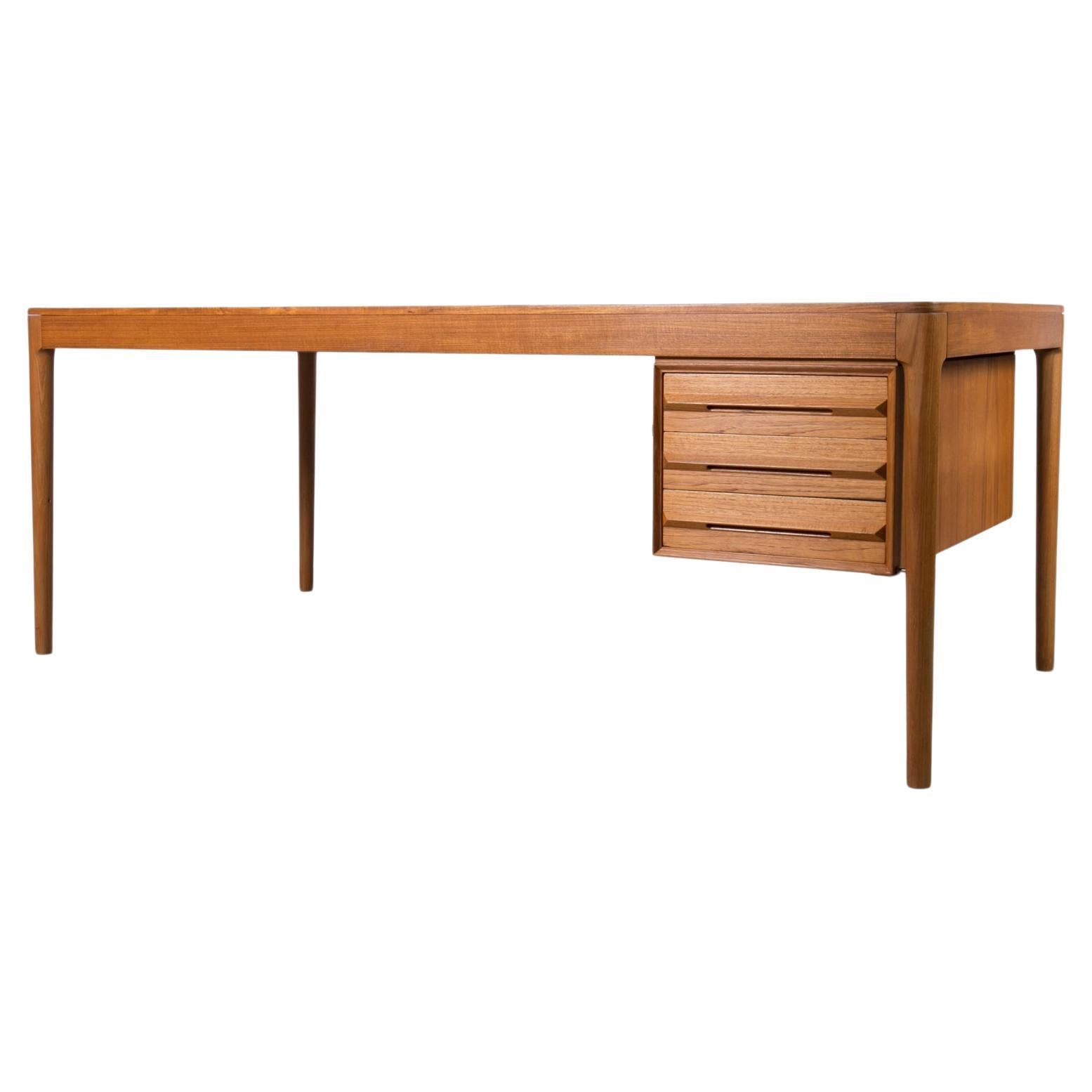 Mid Century Modern Desk by Bruksbo in Torbjorn Afdal Style, Norway, 1960s For Sale