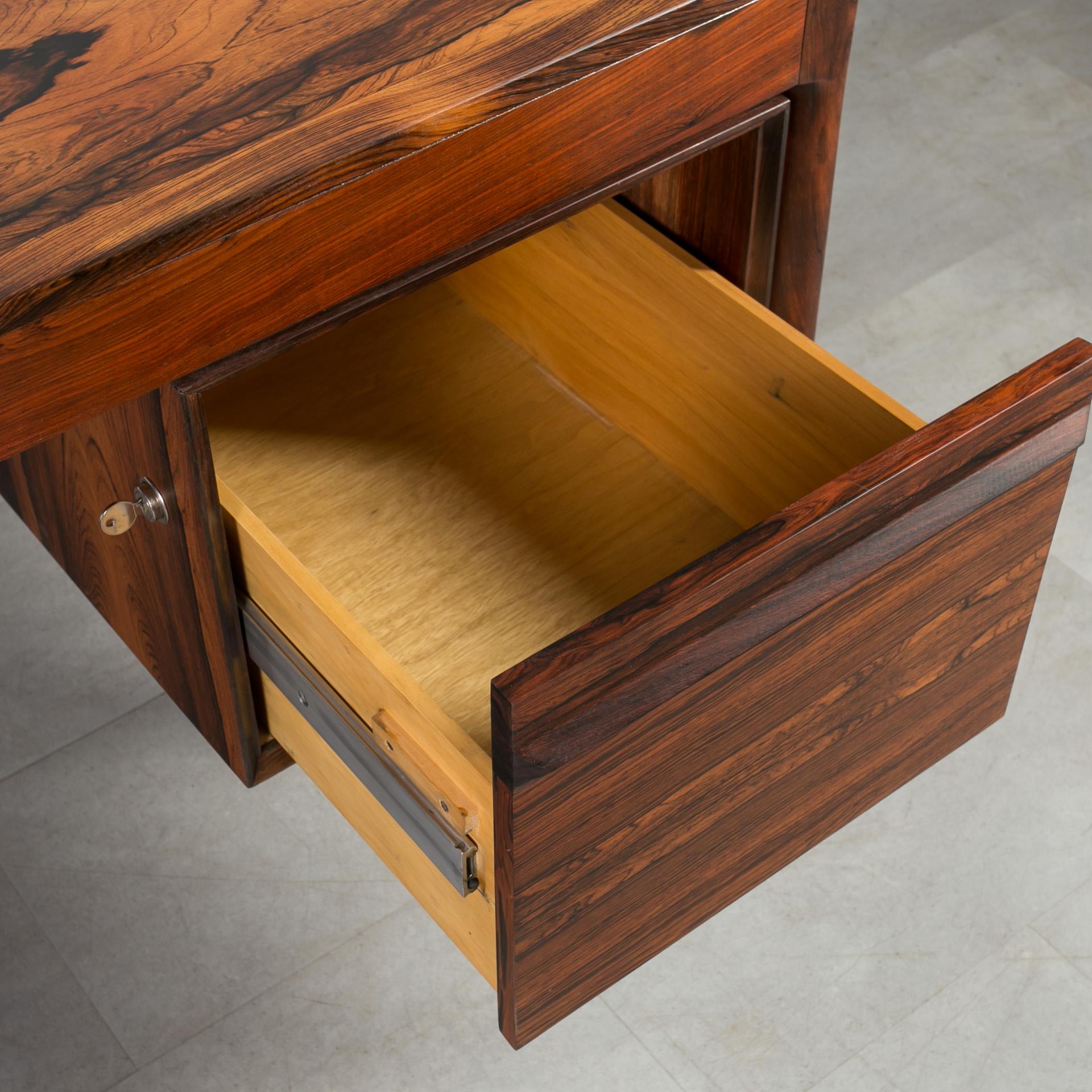 Mid-Century Modern Desk by Bruksbo, Norway, 1960s, attributed to Torbjorn Afdal For Sale 3