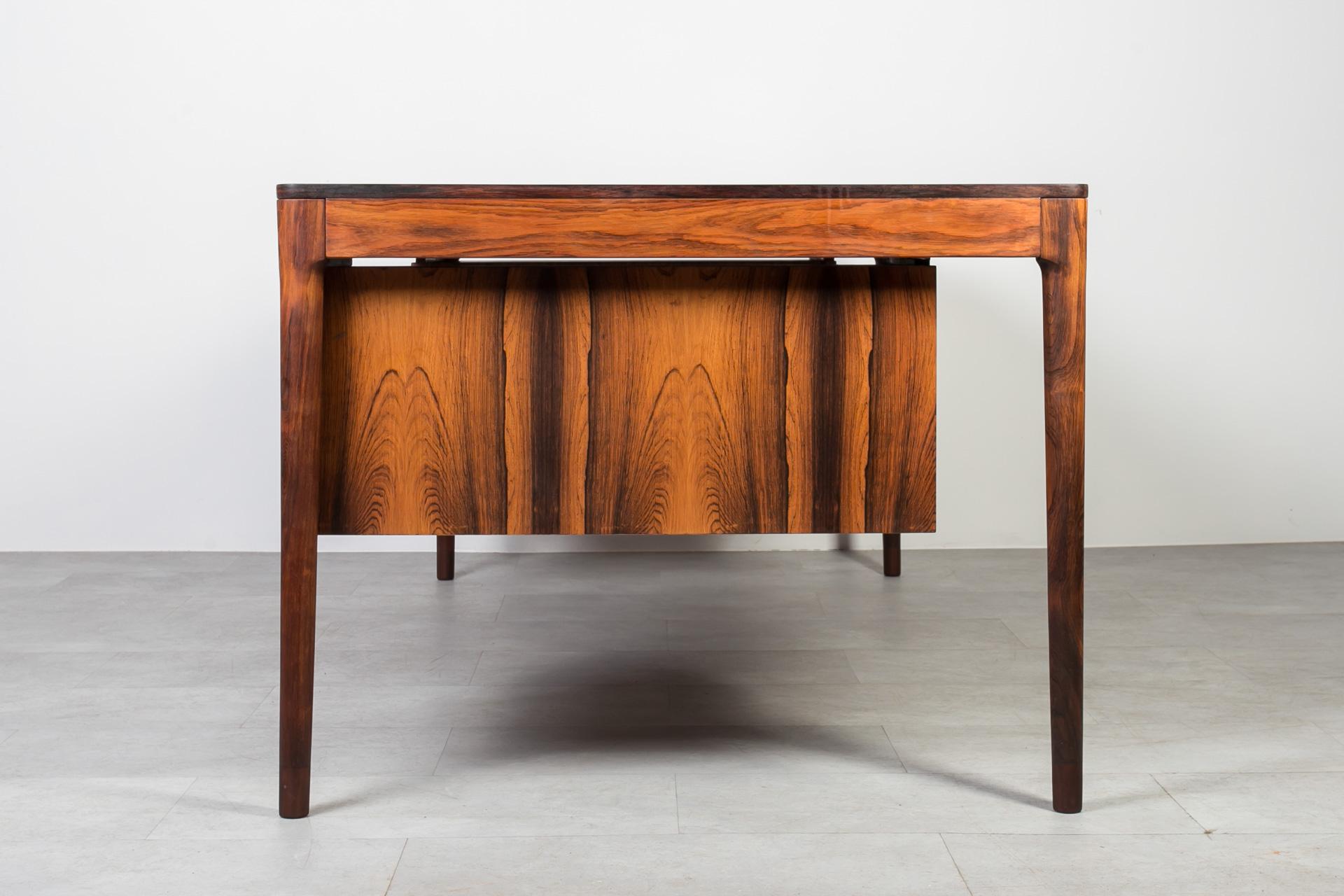 Mid-Century Modern Desk by Bruksbo, Norway, 1960s, attributed to Torbjorn Afdal For Sale 4