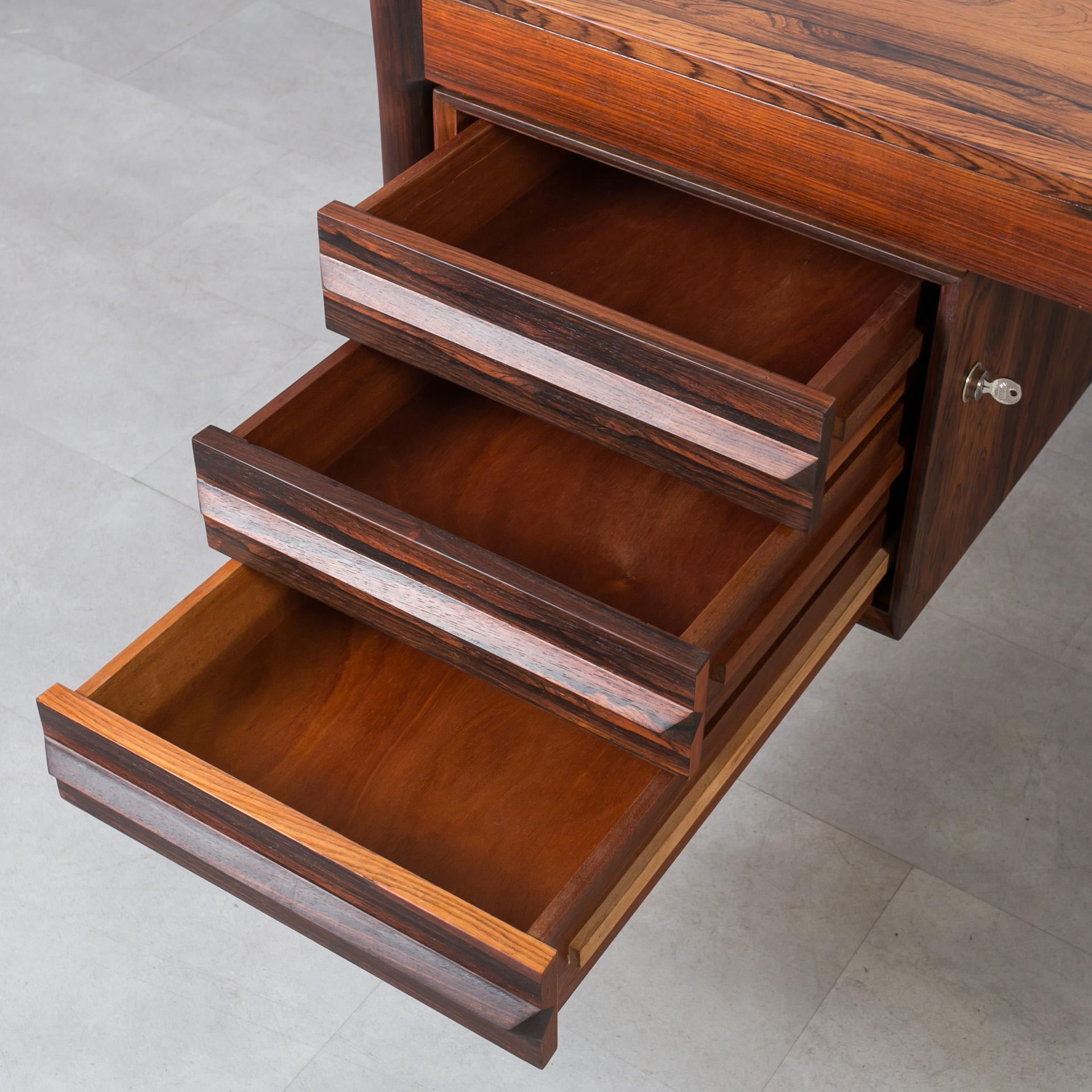Mid-Century Modern Desk by Bruksbo, Norway, 1960s, attributed to Torbjorn Afdal For Sale 6
