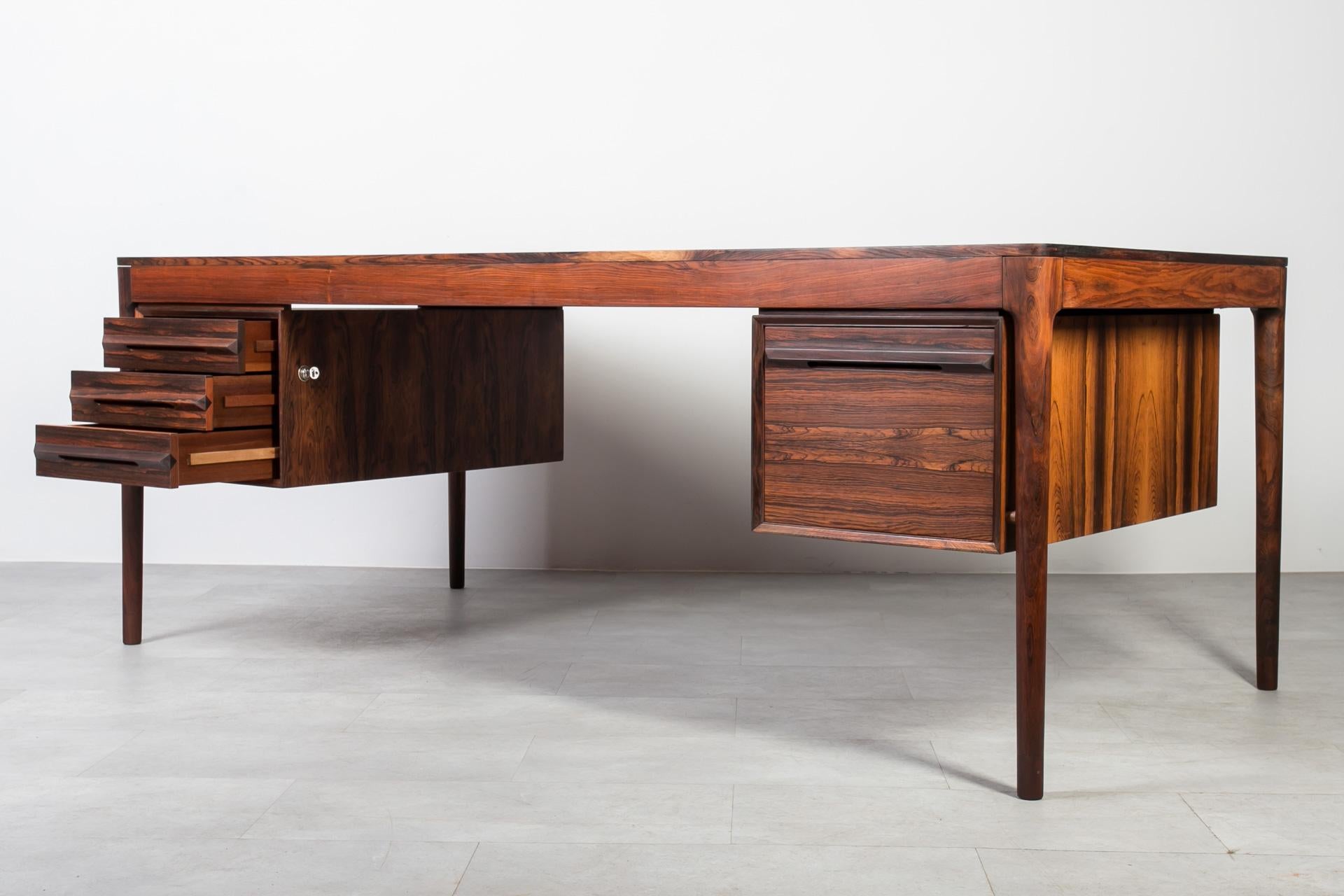 Oiled Mid-Century Modern Desk by Bruksbo, Norway, 1960s, attributed to Torbjorn Afdal For Sale