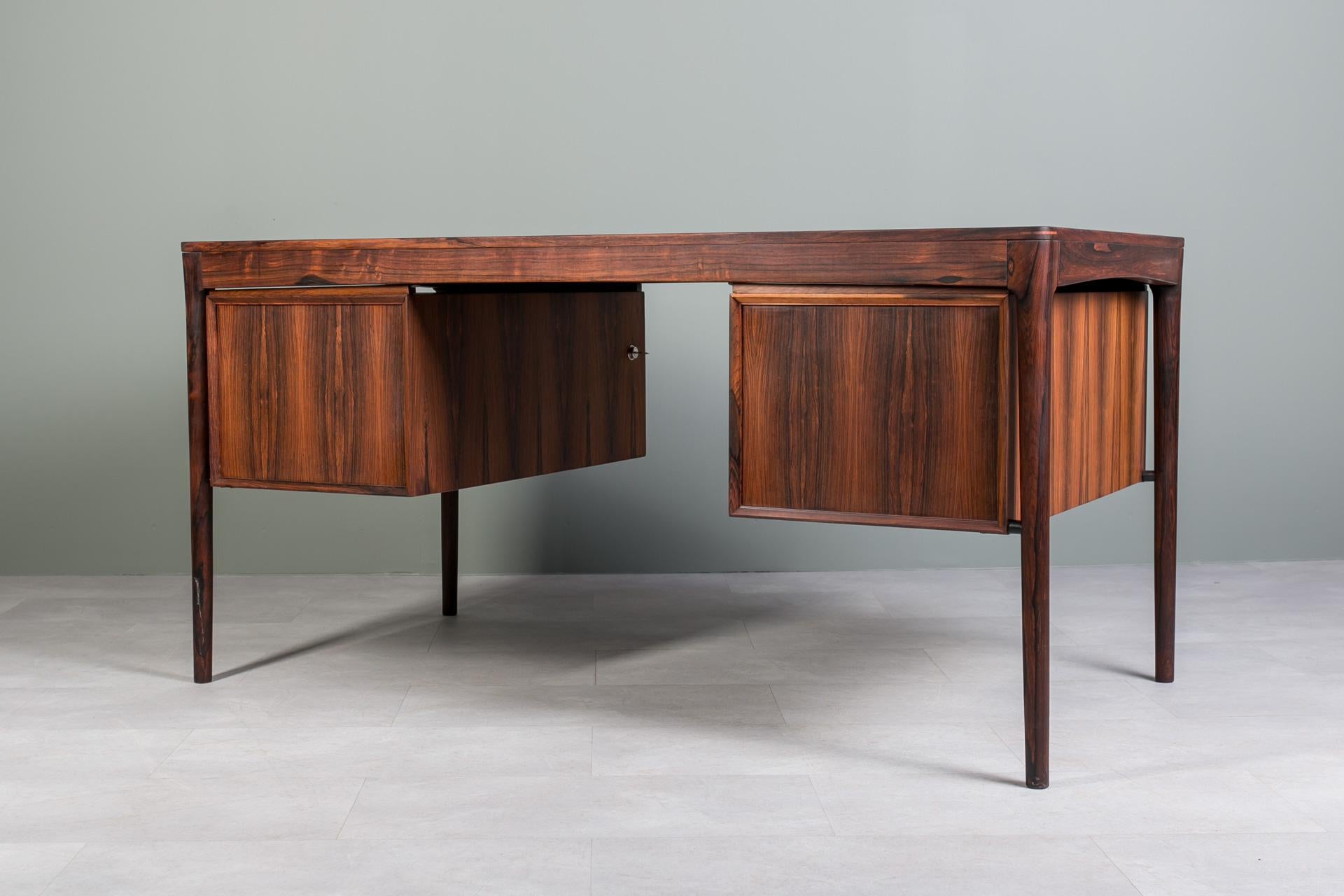 Mid-Century Modern Desk by Bruksbo, Norway, 1960s, attributed to Torbjorn Afdal In Good Condition For Sale In Wrocław, Poland