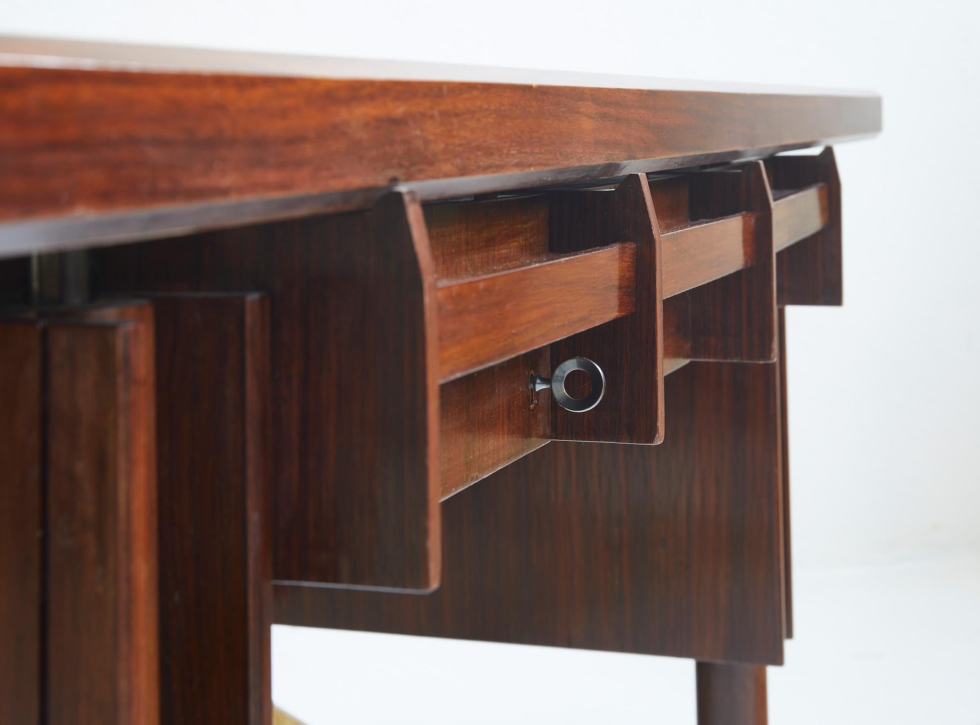 Mogano Scrivania moderna di metà secolo di Claudio Olivieri e Renato Angeli, Italia anni '50 in vendita