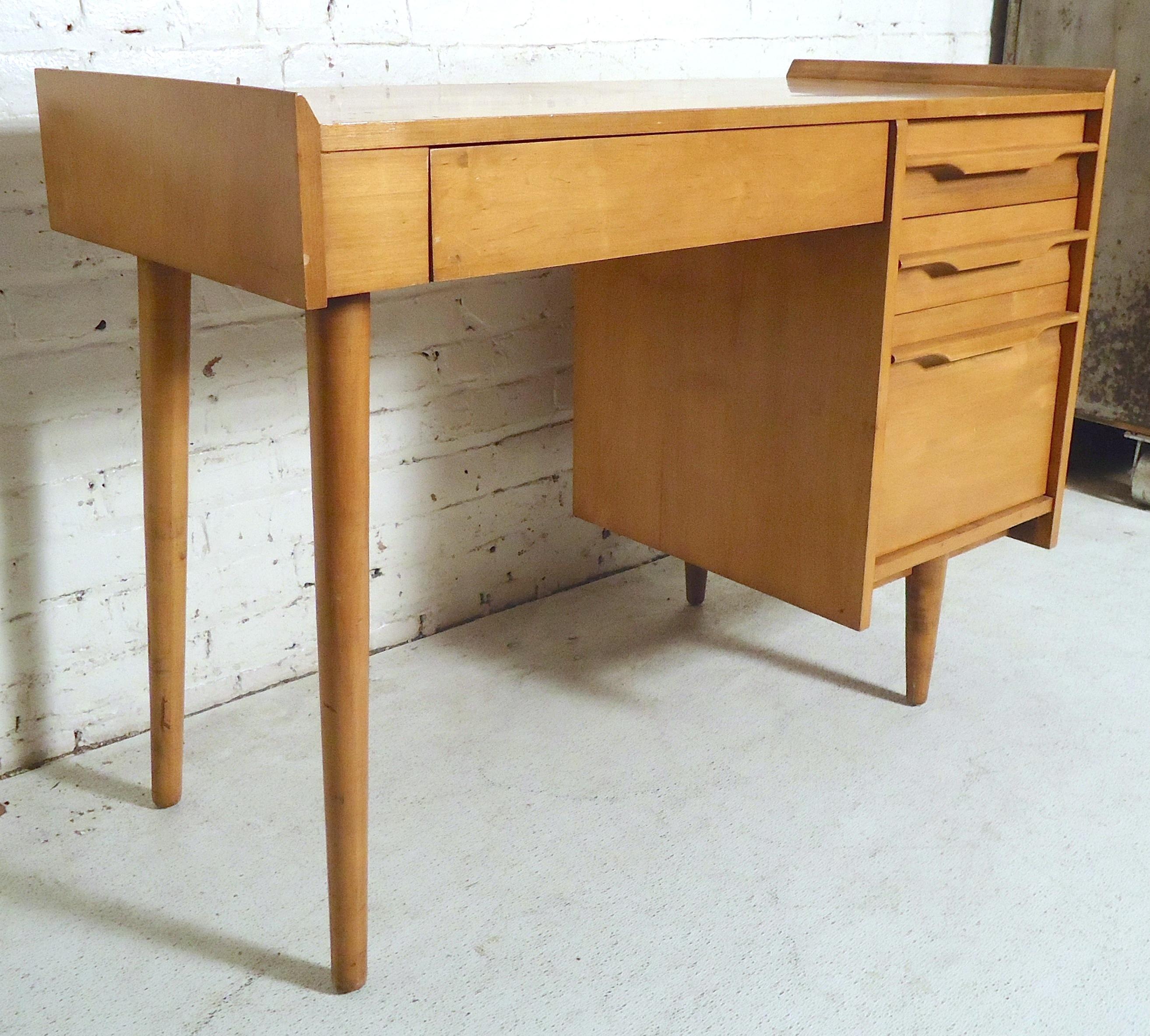 Mid Century Modern Desk By Crawford Furniture For Sale At 1stdibs