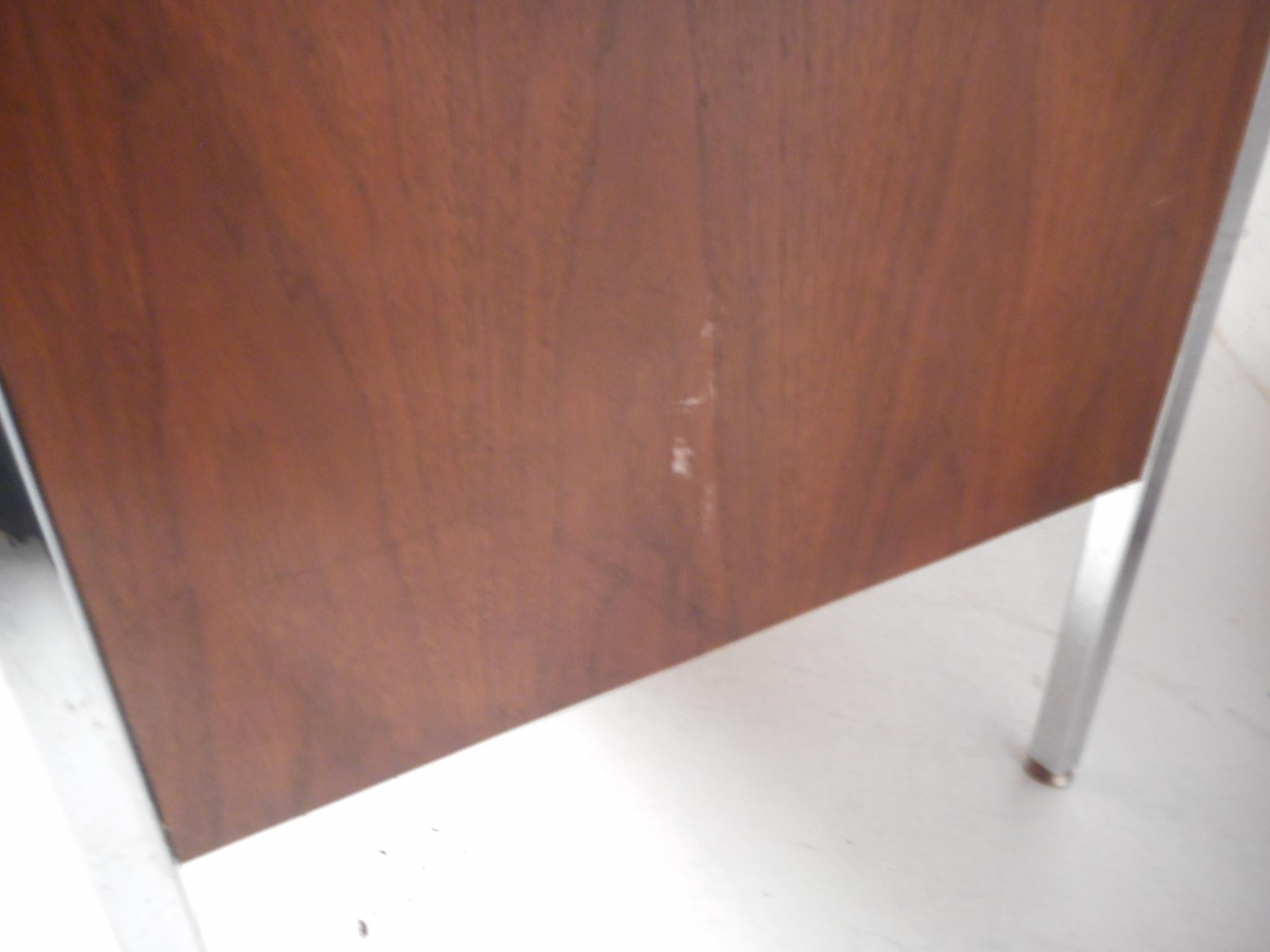 Mid-Century Modern Desk by Design Craft with a Finished Back 2