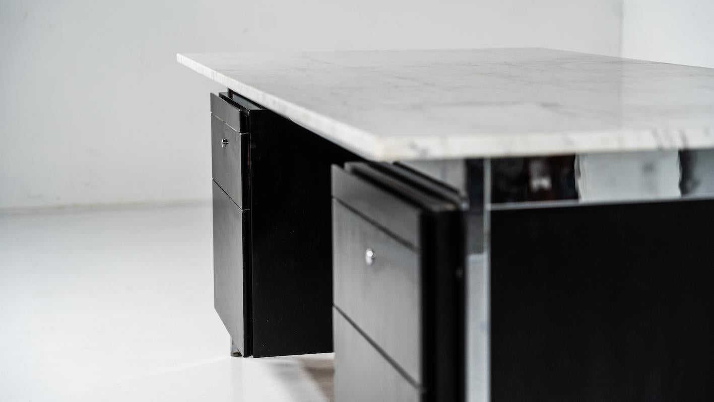 Marble Mid-Century Modern Desk by Florence Knoll for Knoll international, 1970s For Sale