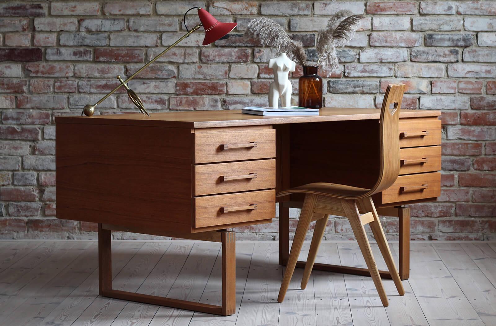 Mid-Century Modern Desk by Henning Jensen & Torbin Valeur, 1960s 5