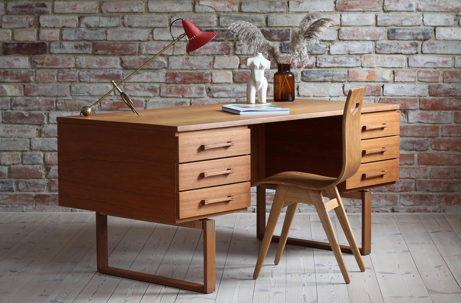 Mid-Century Modern Desk by Henning Jensen & Torbin Valeur, 1960s 6