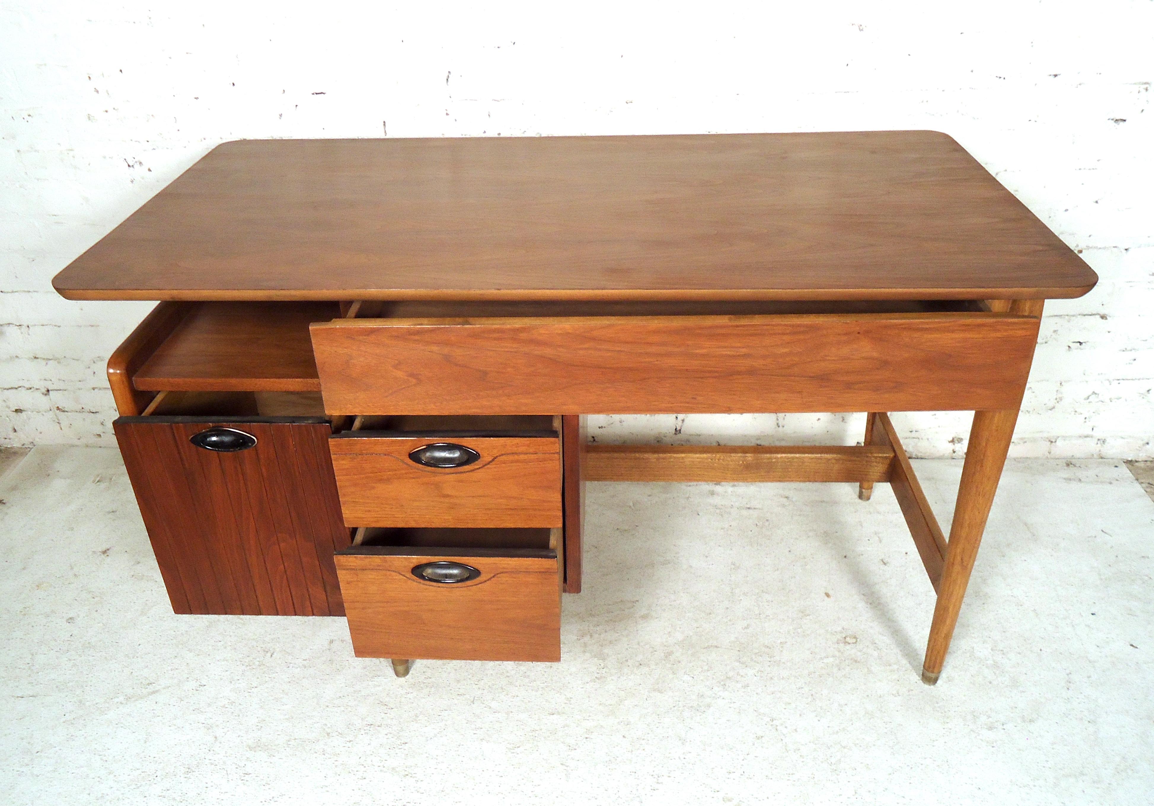 Mid-Century Modern Desk by Hooker 2
