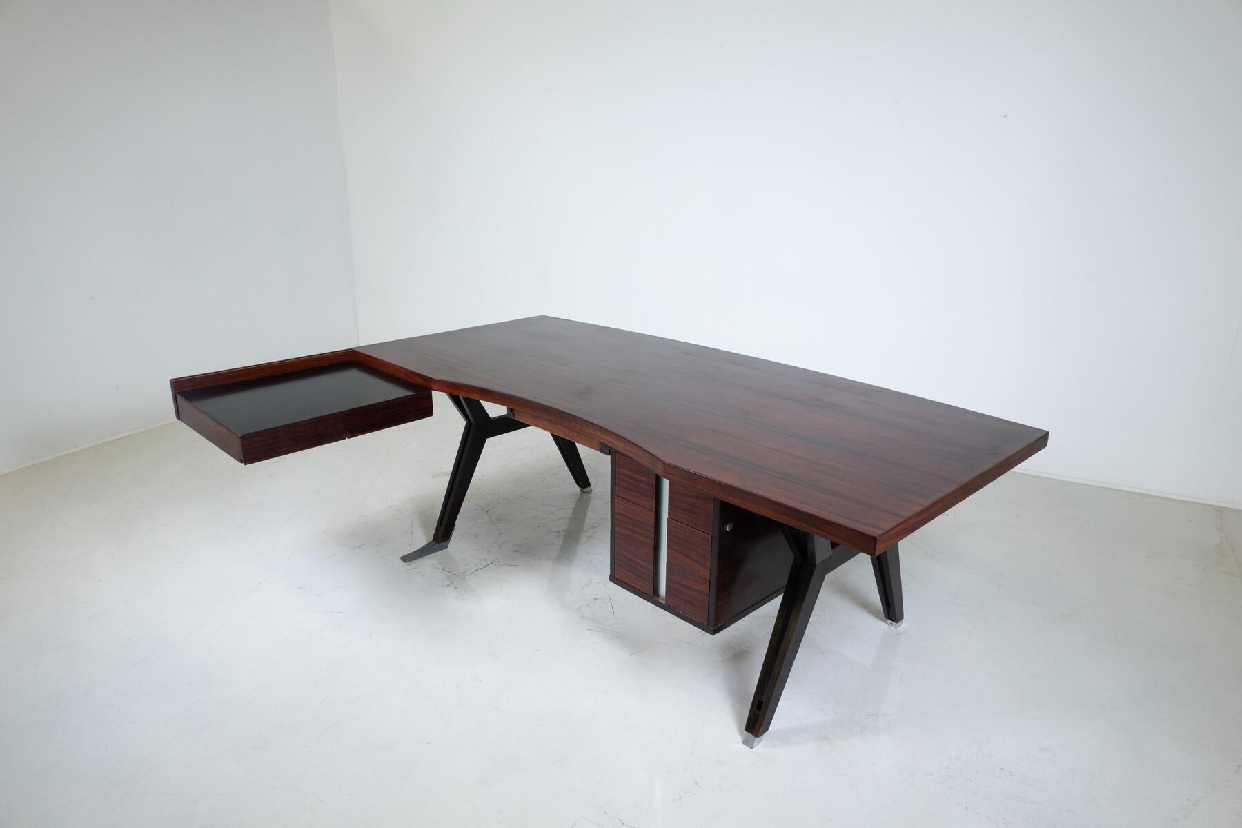 Italian Mid-Century Modern Desk by Ico Parisi for Mim Roma, Italy, 1950s           For Sale