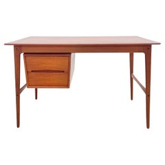 Mid-Century Modern Desk by Møbelfabrik, Adjustable Drawers, Denmark