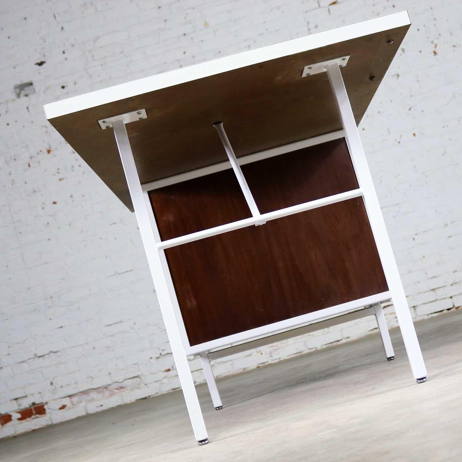 MCM Desk by Robert John Co. Walnut & White Painted Steel Frame & Laminate Top In Good Condition For Sale In Topeka, KS
