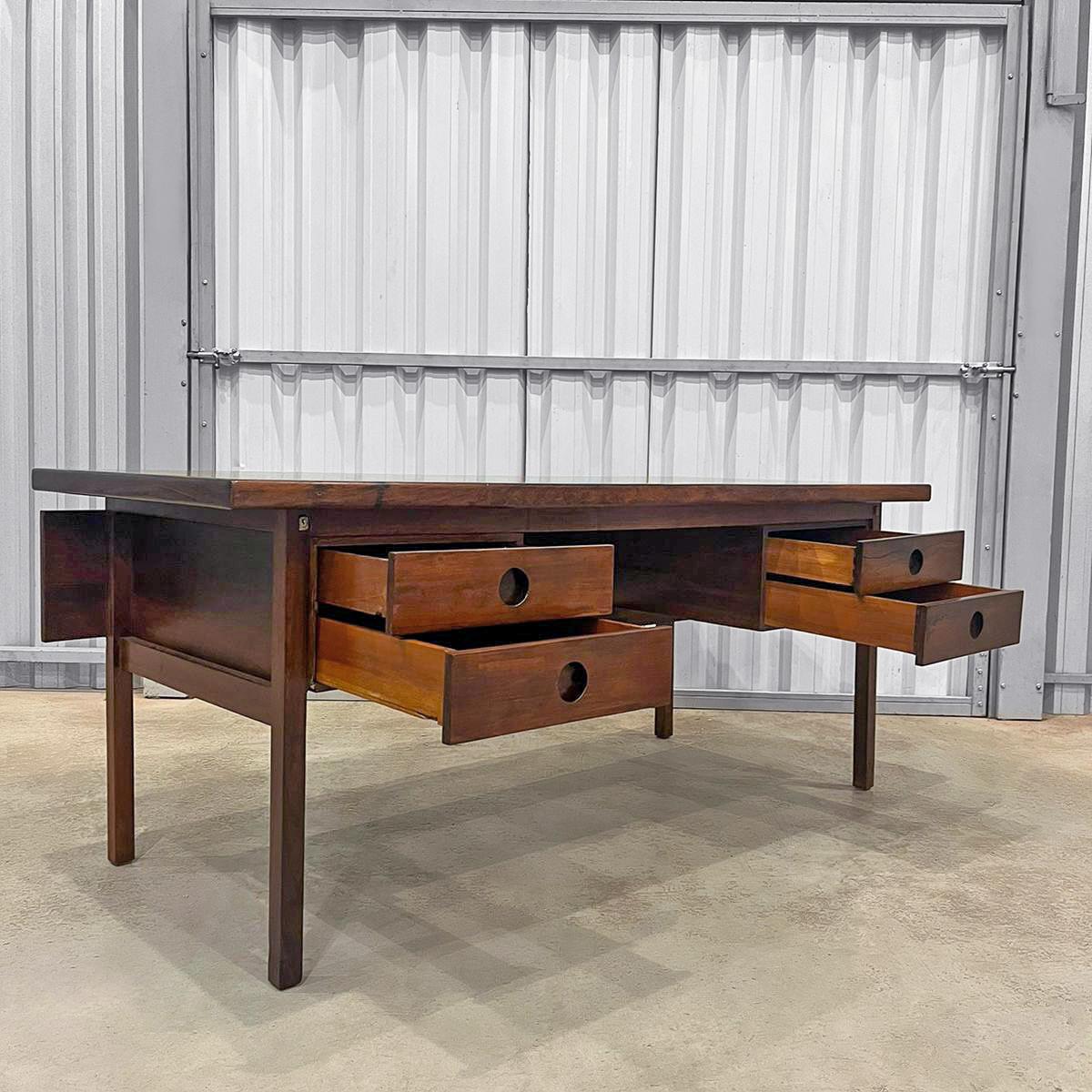Mid-Century Modern Desk by Sergio Rodrigues, Brazil, 1960s 3