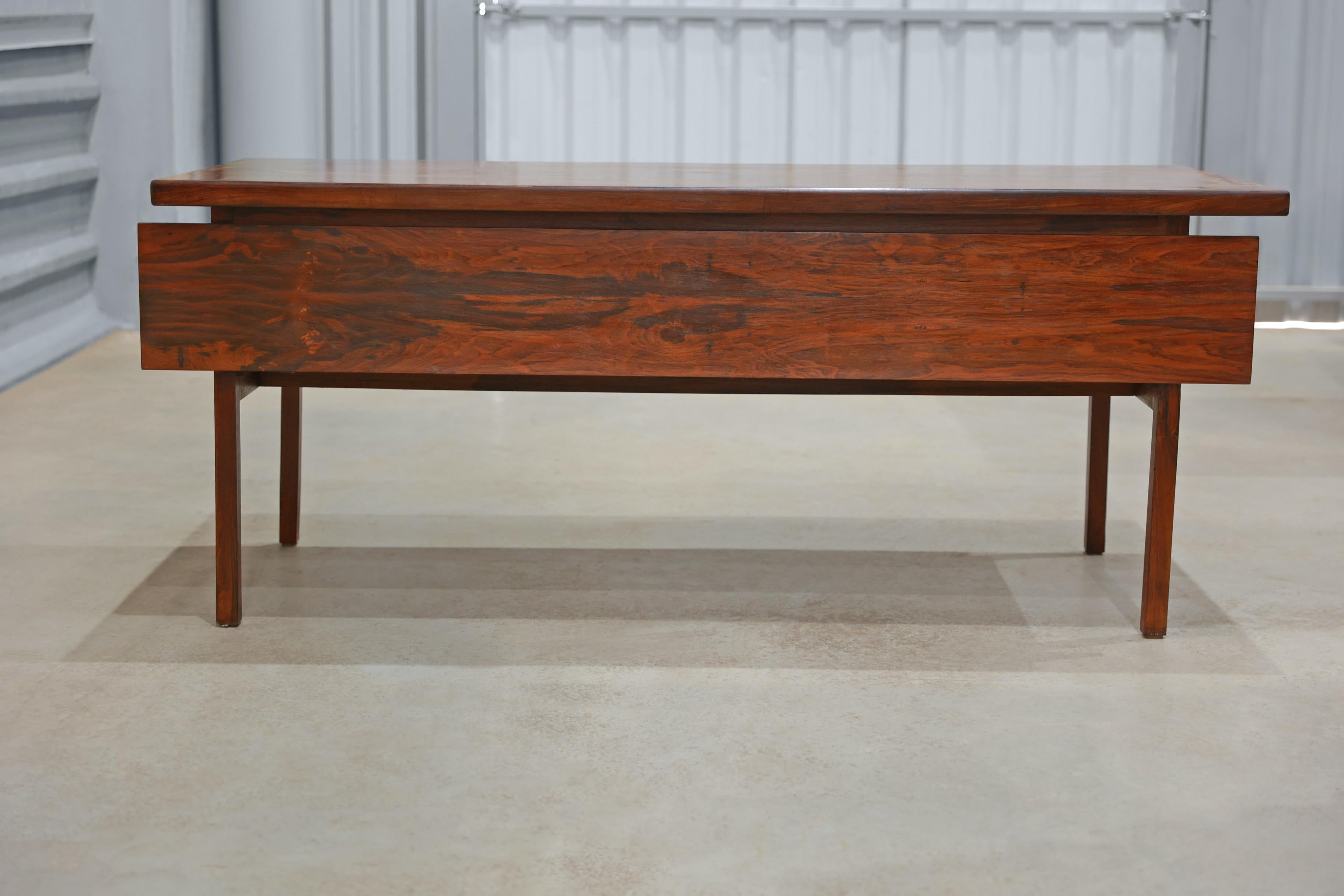 Hardwood Mid-Century Modern Desk by Sergio Rodrigues, Brazil, 1960s For Sale