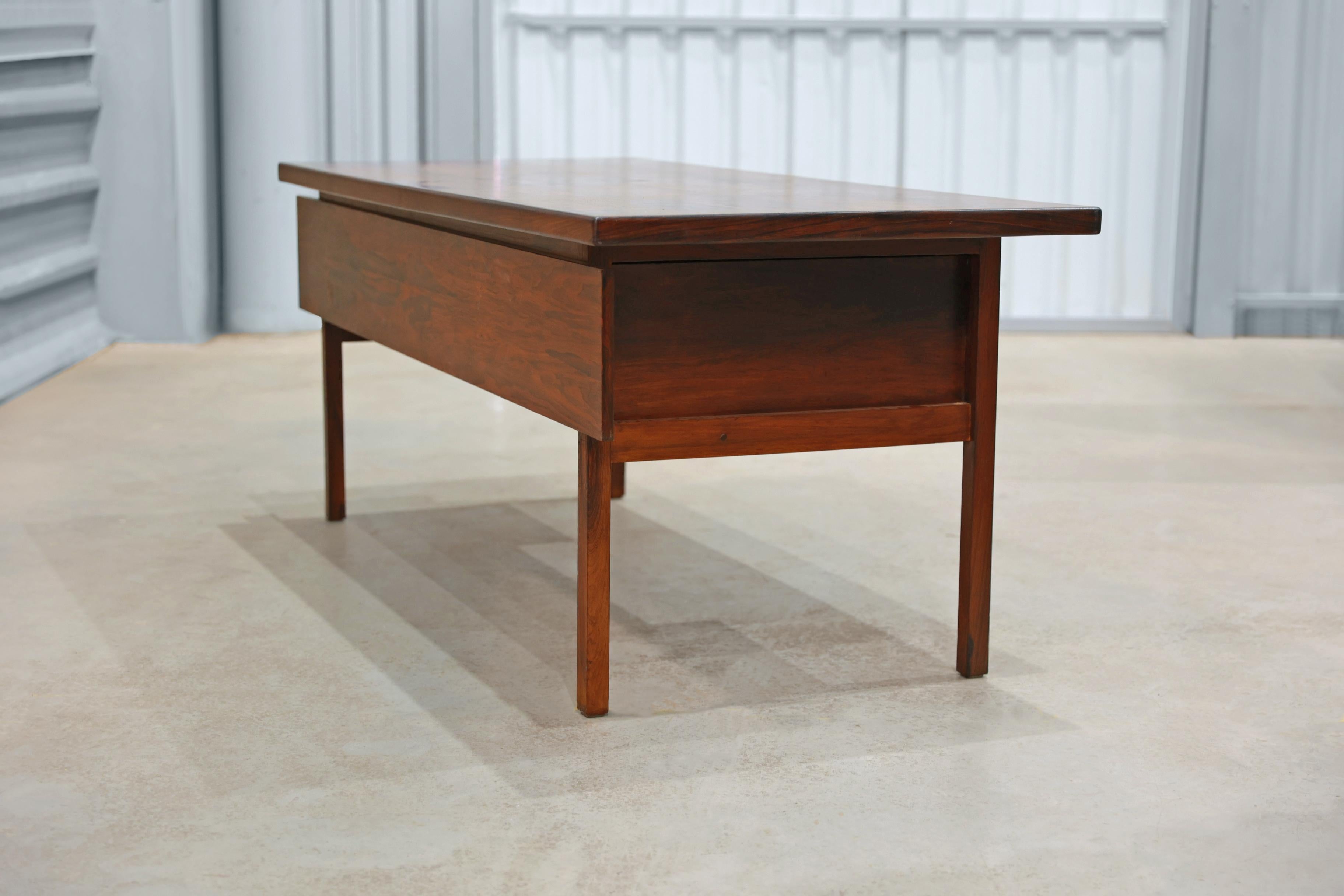 Mid-Century Modern Desk by Sergio Rodrigues, Brazil, 1960s 1