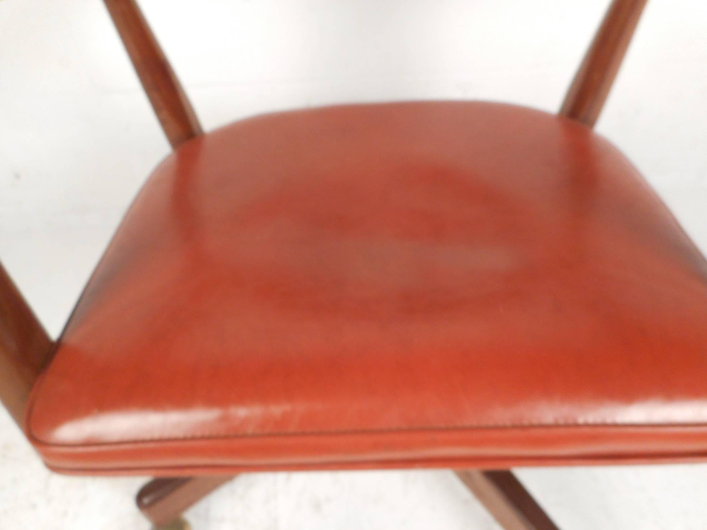 Late 20th Century Mid-Century Modern Desk Chair