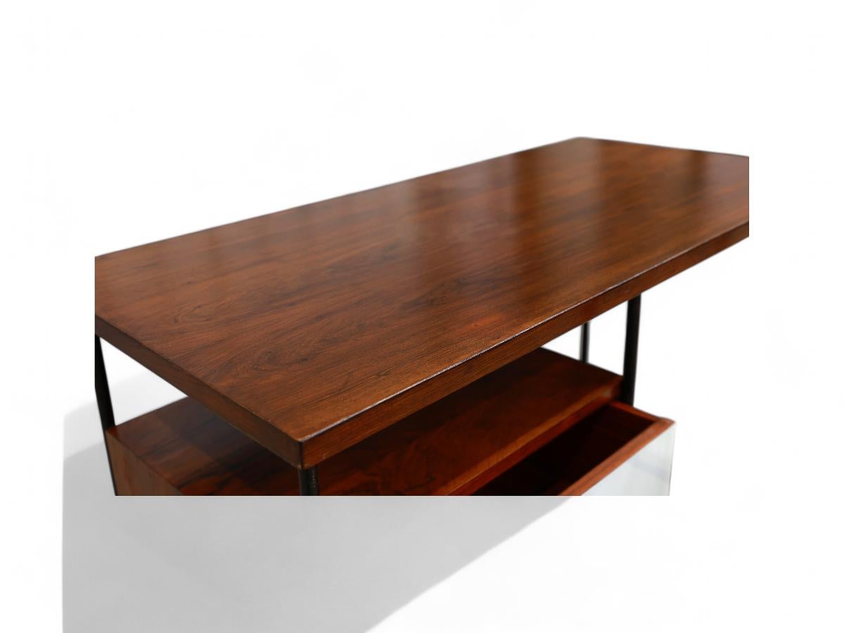 Mid-Century Modern Desk & Chair in Hardwood & Iron by Geraldo de Barros, Brazil For Sale 2
