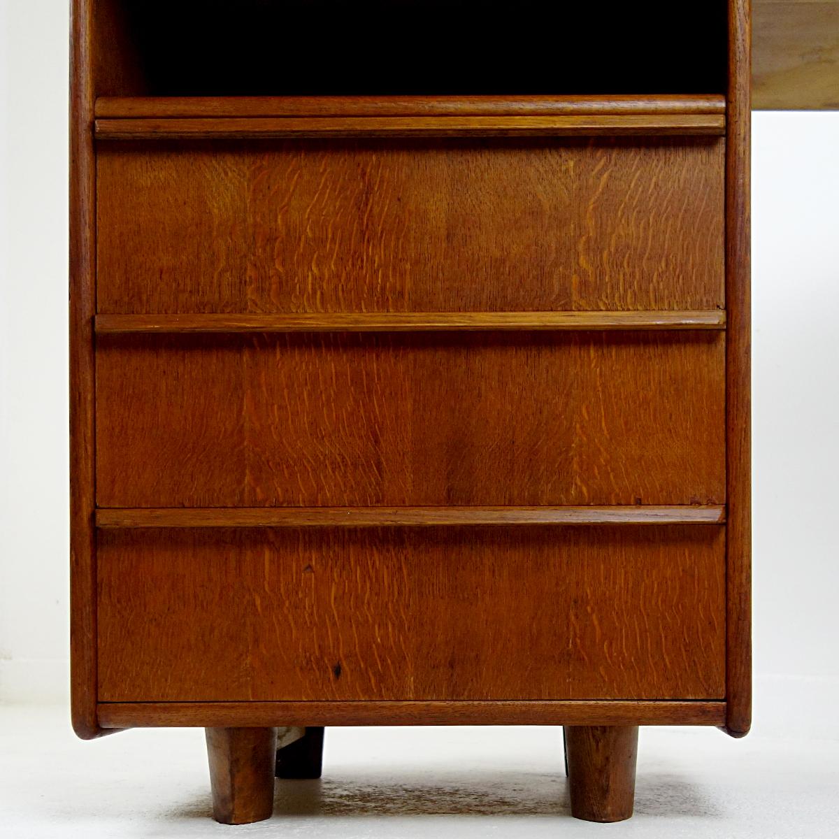 Moderner Schreibtisch aus der Mitte des Jahrhunderts, entworfen von Cees Braakman für USM Pastoe im Angebot 2