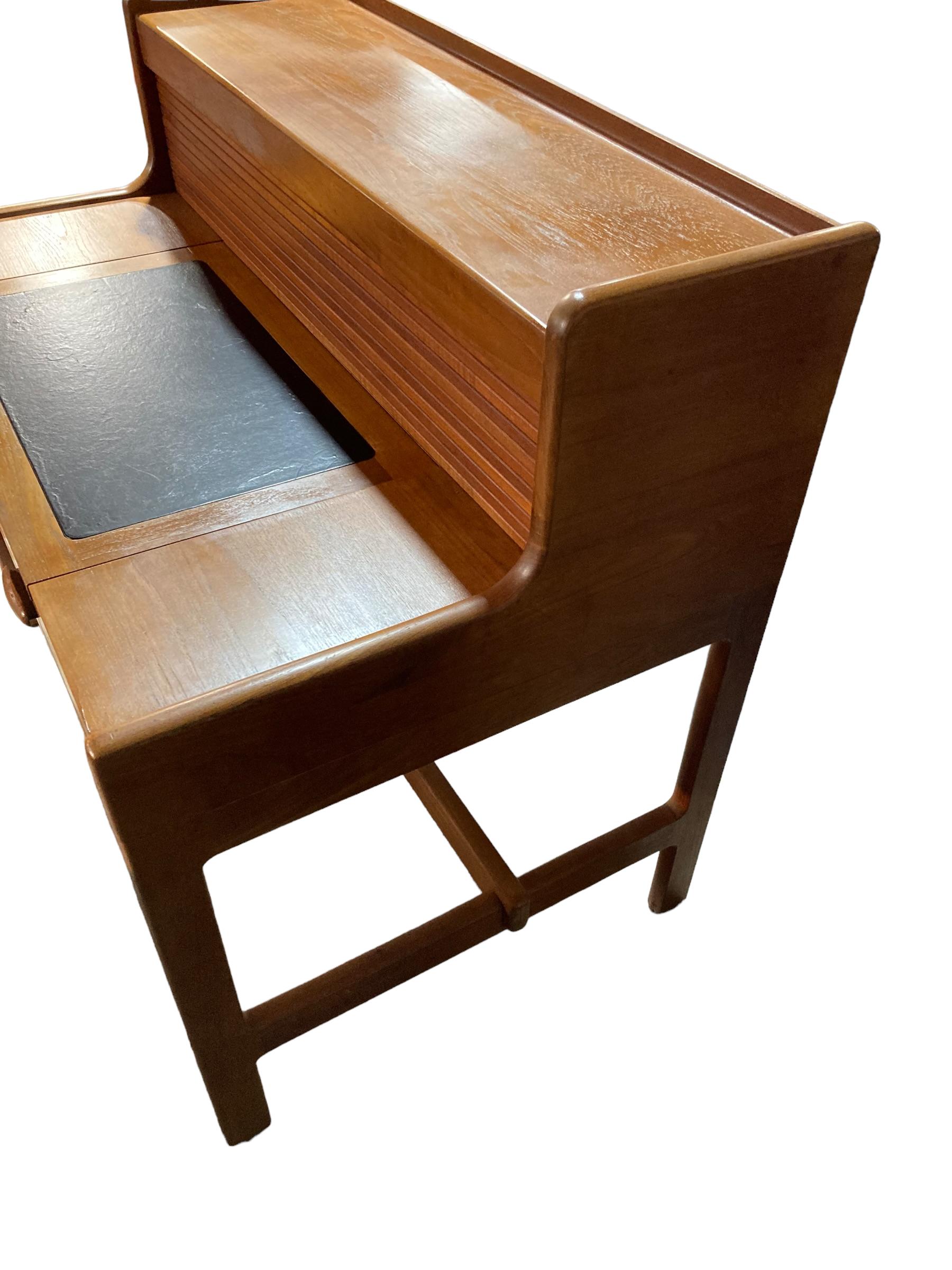 Mid-Century Modern Desk Designed by John Mortensen and Manufactured for Dyrlund 1