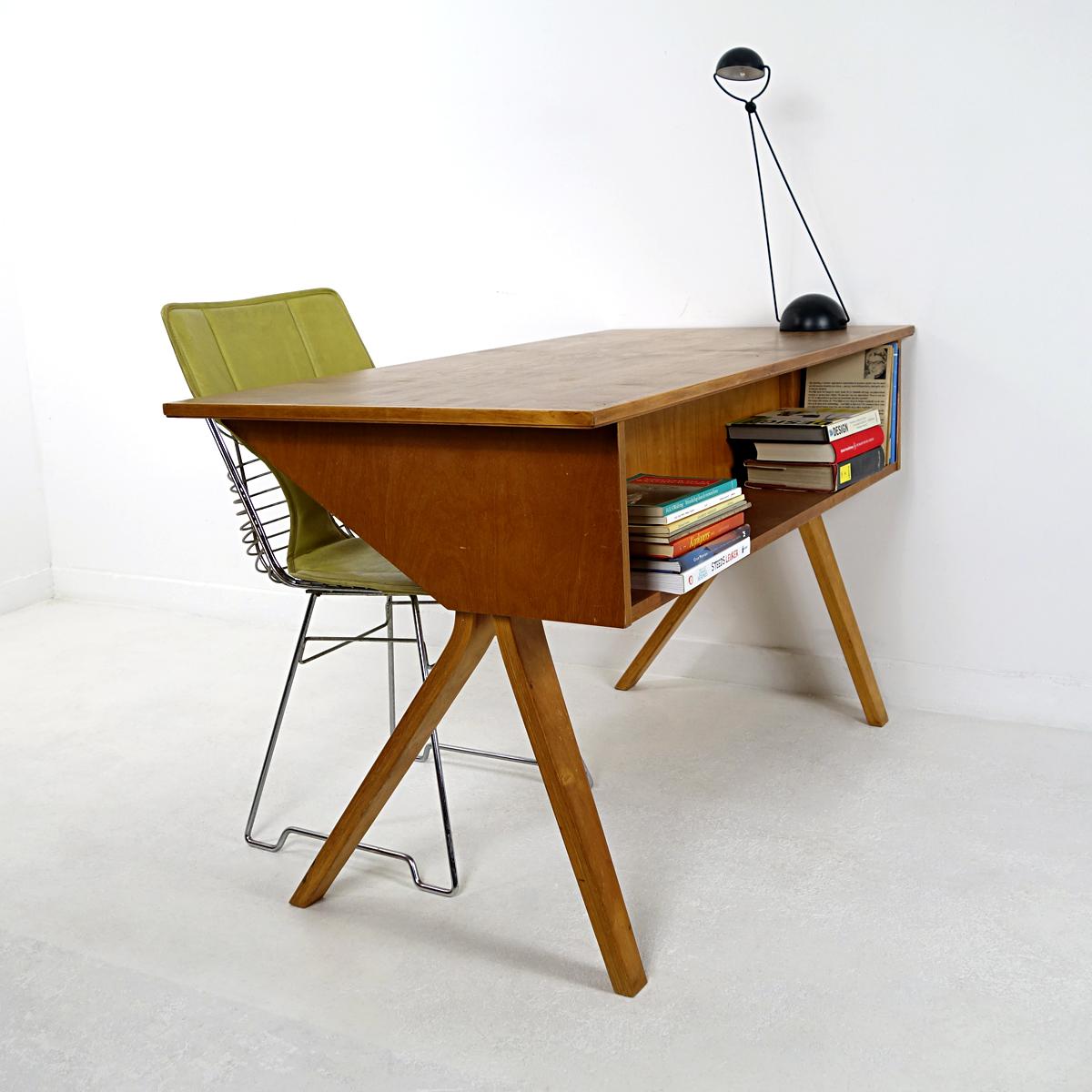 Mid-Century Modern Desk EB02 Designed by Cees Braakman for USM Pastoe In Good Condition For Sale In Doornspijk, NL