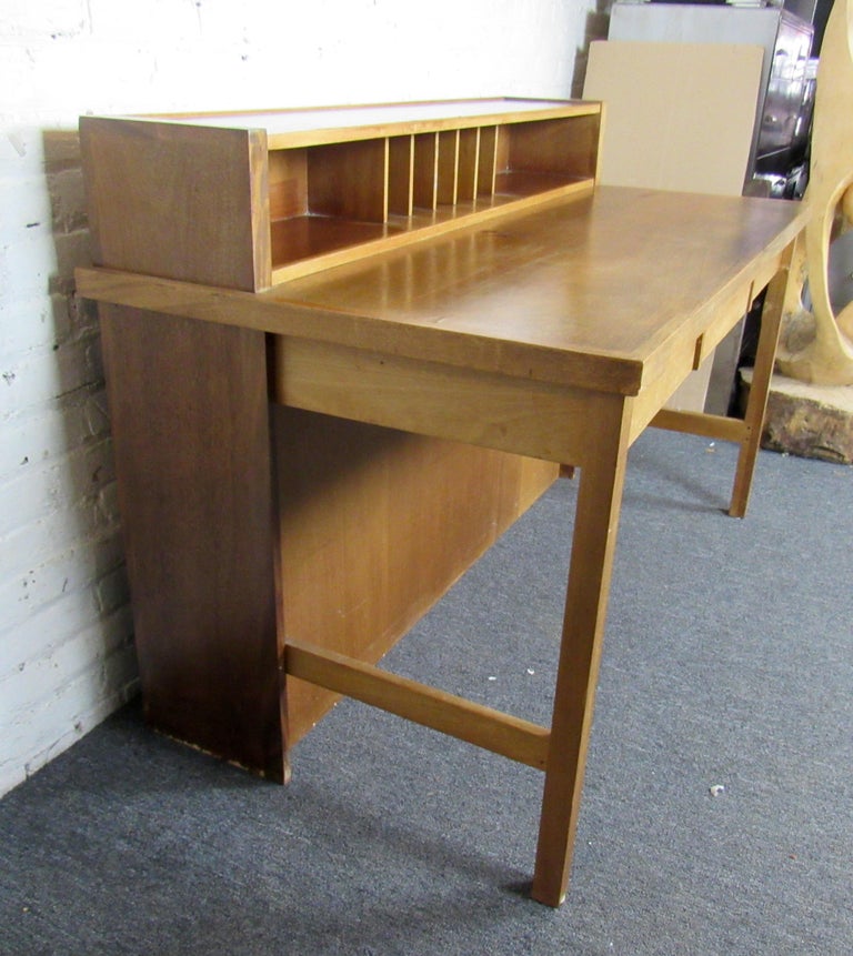 Wood Mid-Century Modern Desk For Sale