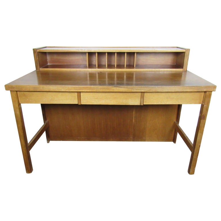Mid-Century Modern Desk For Sale