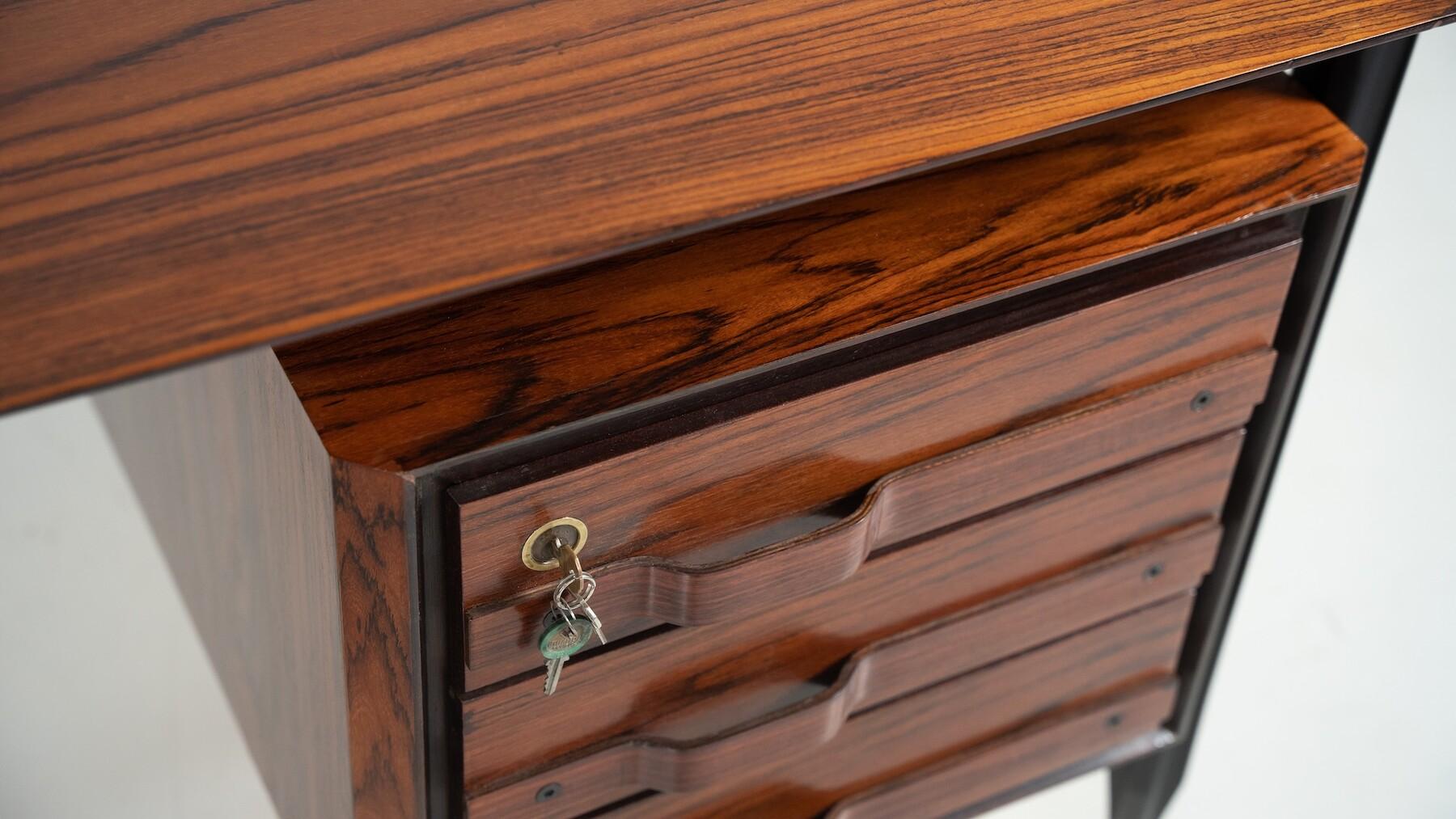 Mid-Century Modern Desk, Italy, 1960s For Sale 14